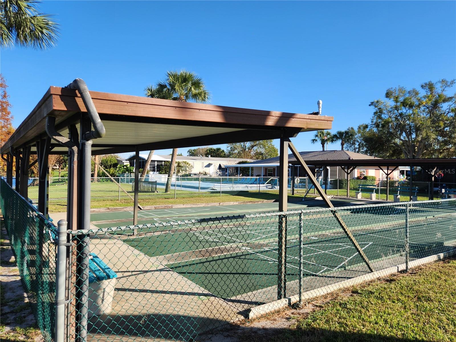 418 VILLAGE CIR SW, WINTER HAVEN, FL, 33880