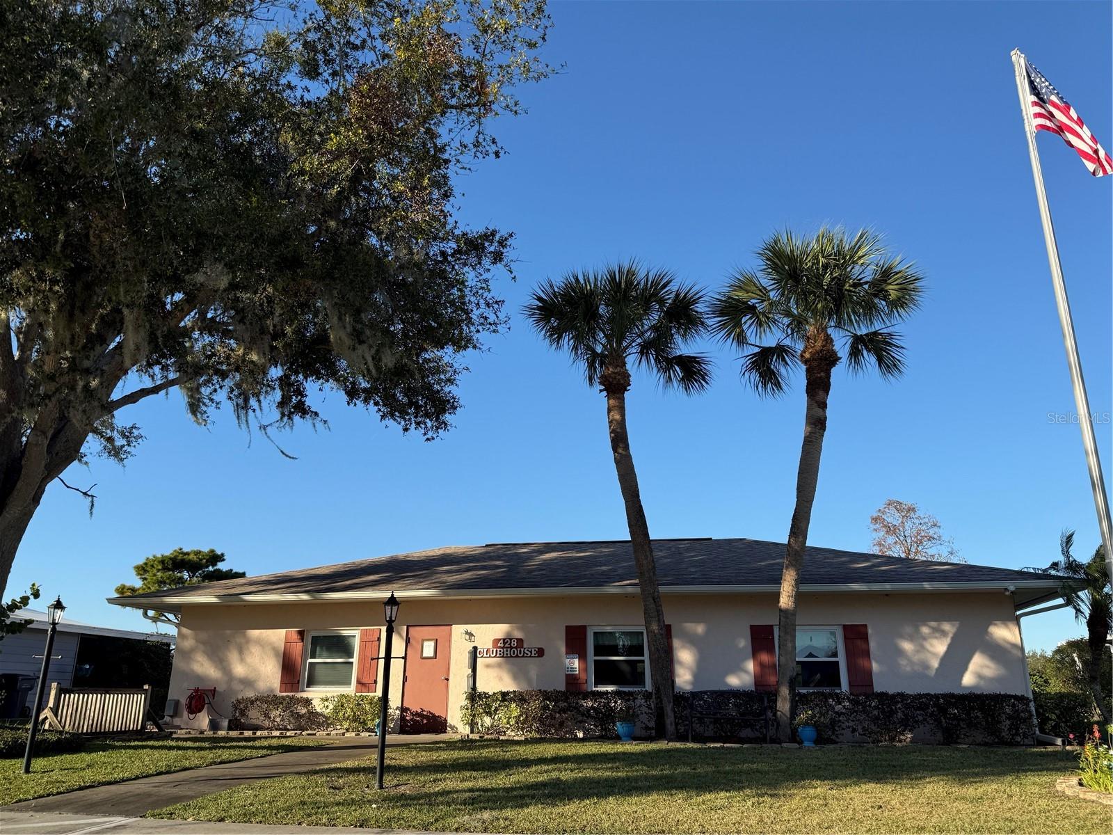418 VILLAGE CIR SW, WINTER HAVEN, FL, 33880