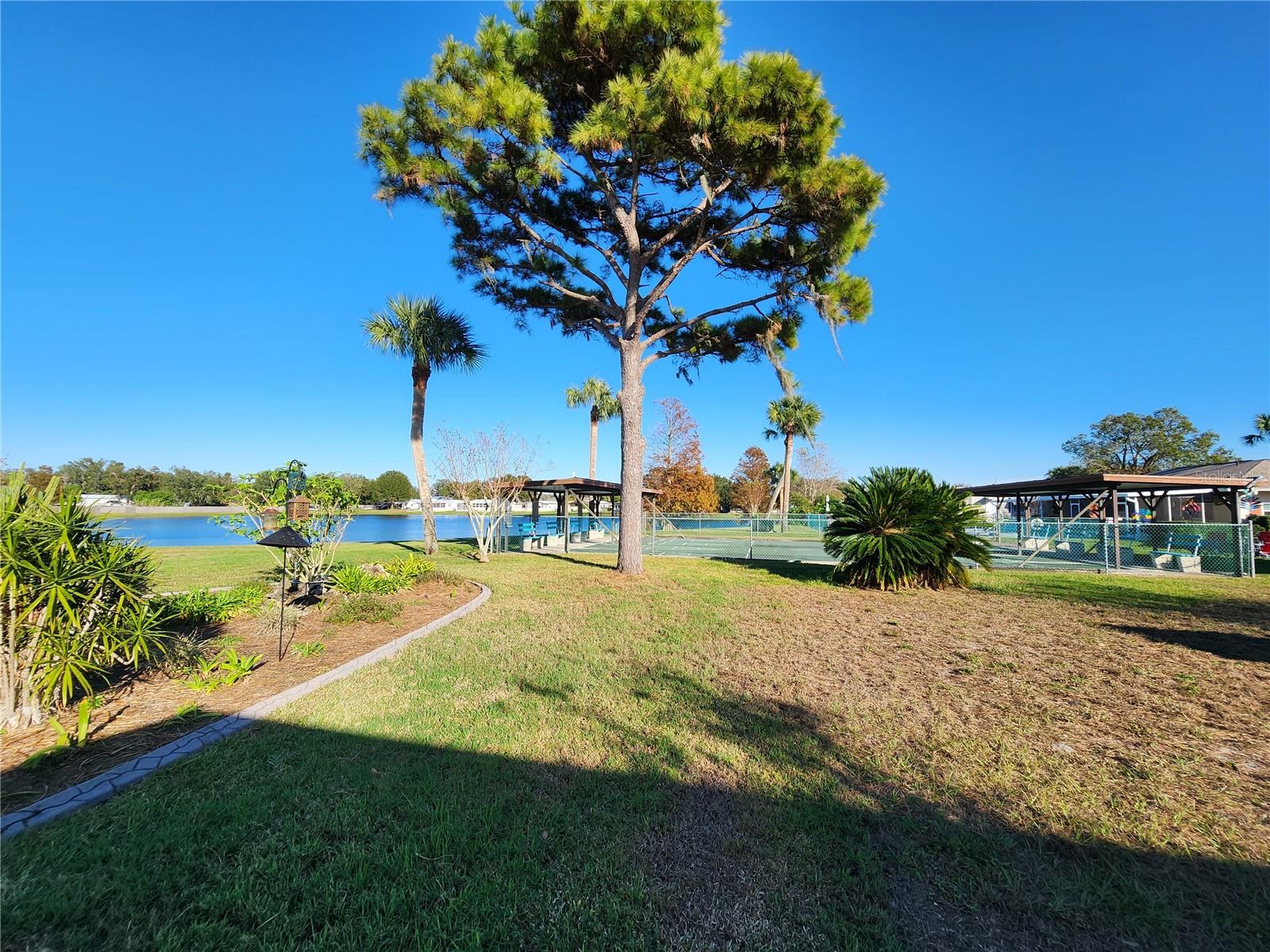 418 VILLAGE CIR SW, WINTER HAVEN, FL, 33880