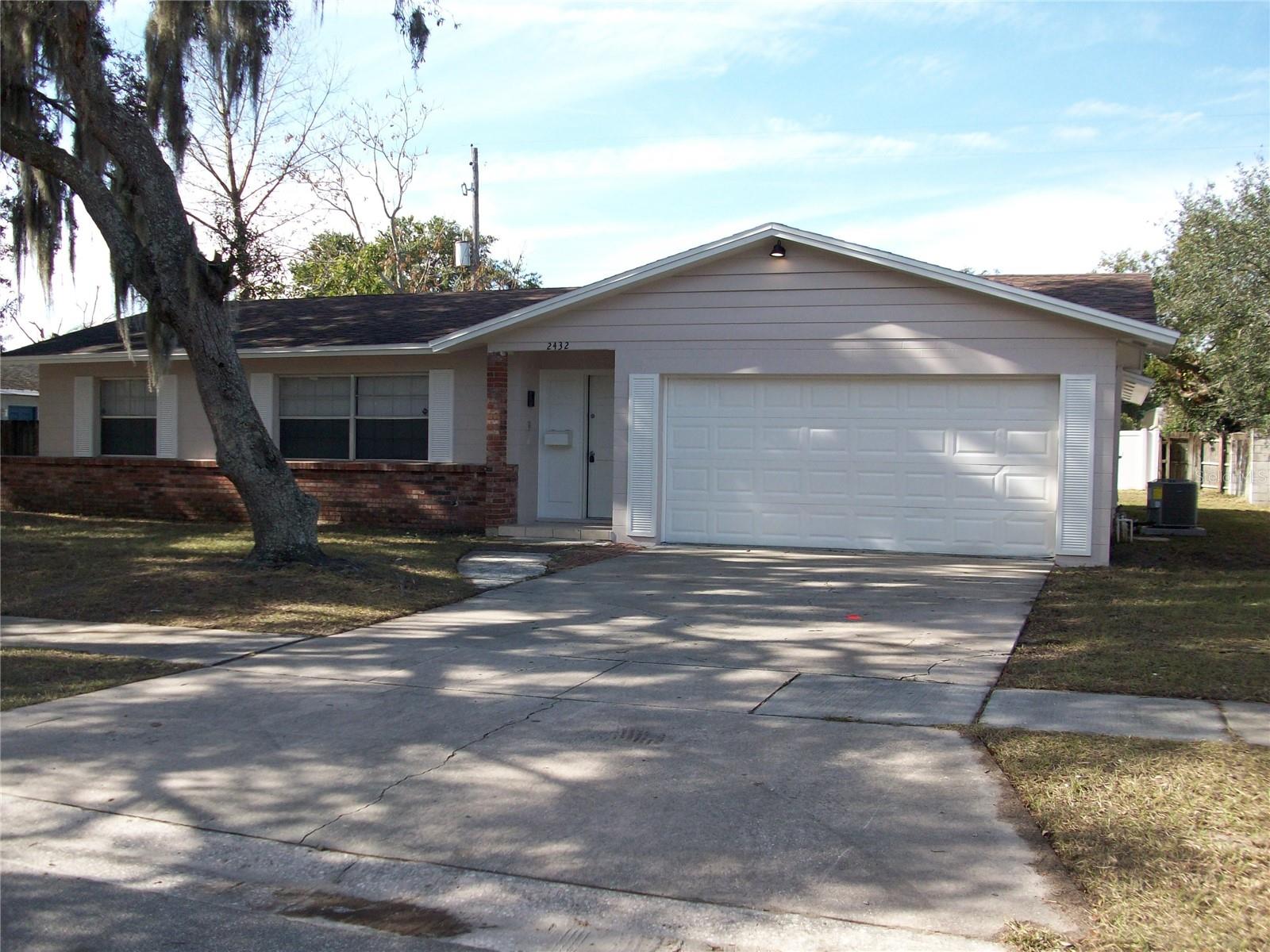 2432 LOCKE AVE, ORLANDO, FL, 32818