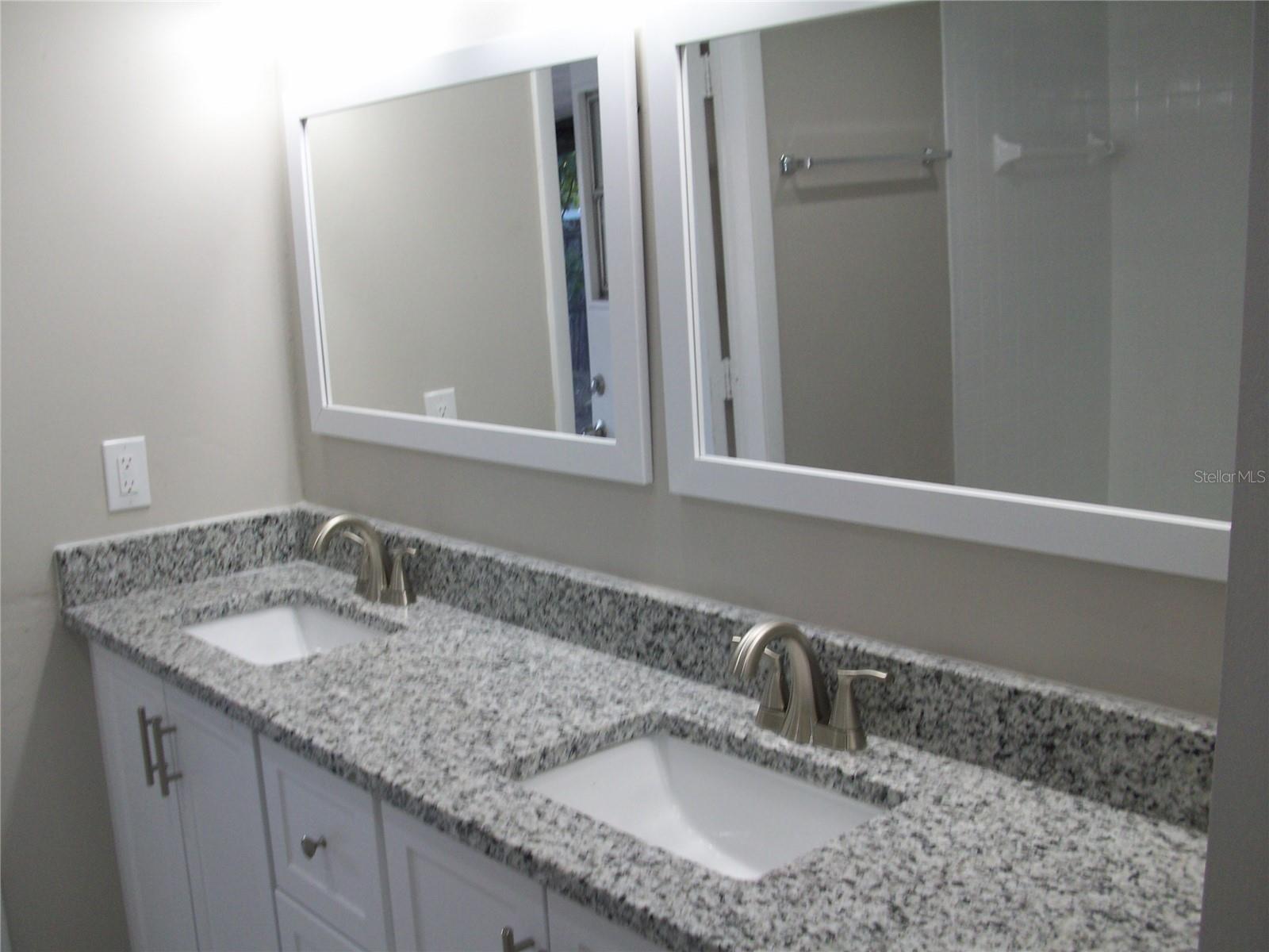 2432 LOCKE AVE, ORLANDO, FL, 32818