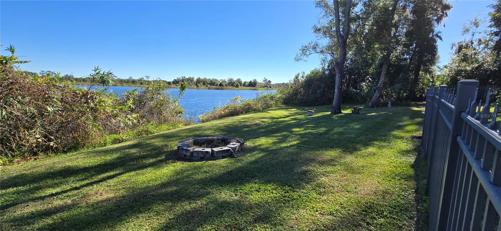 1301 SUTTON ISLAND DR, DELAND, FL, 32724