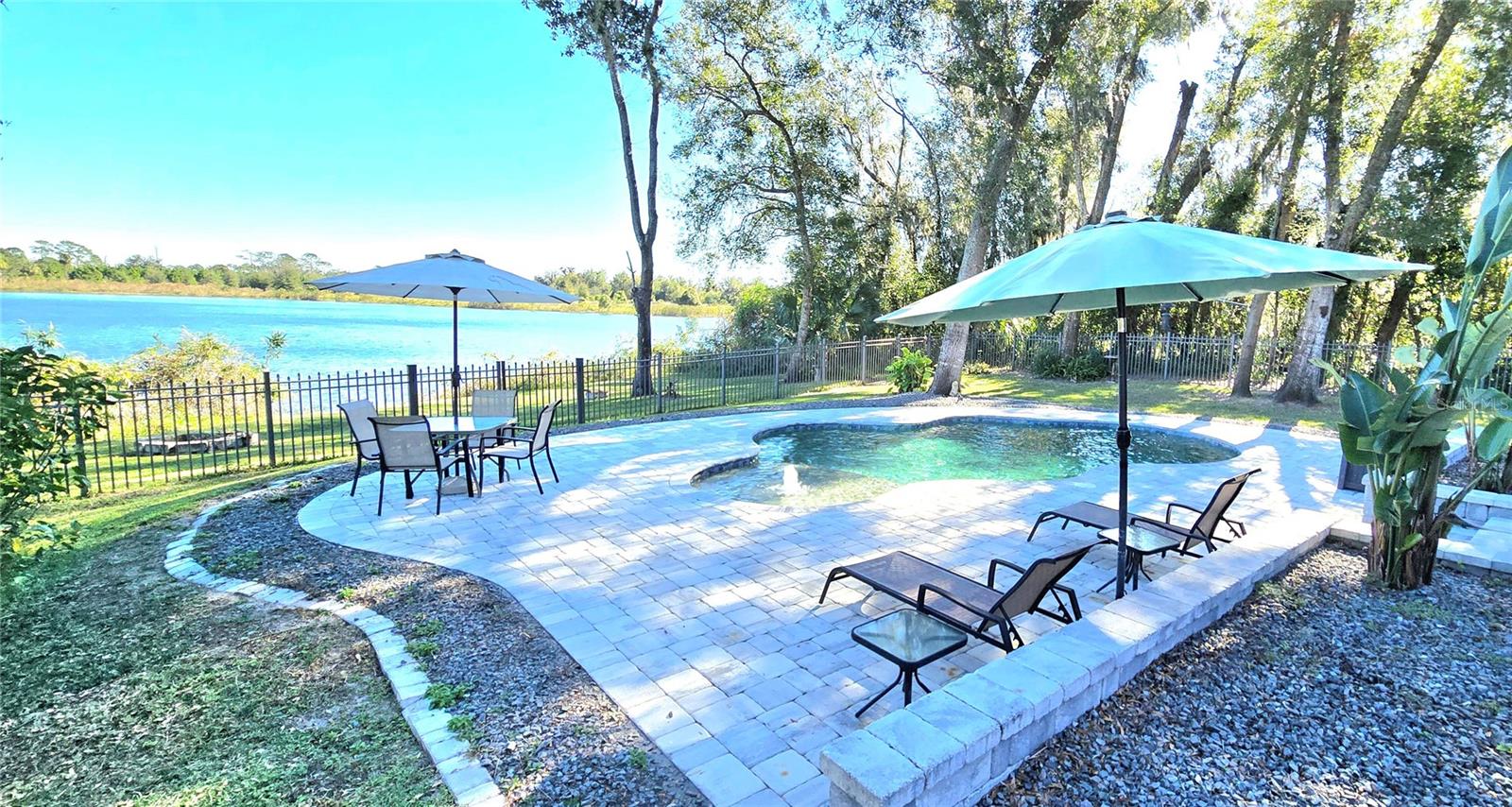 1301 SUTTON ISLAND DR, DELAND, FL, 32724