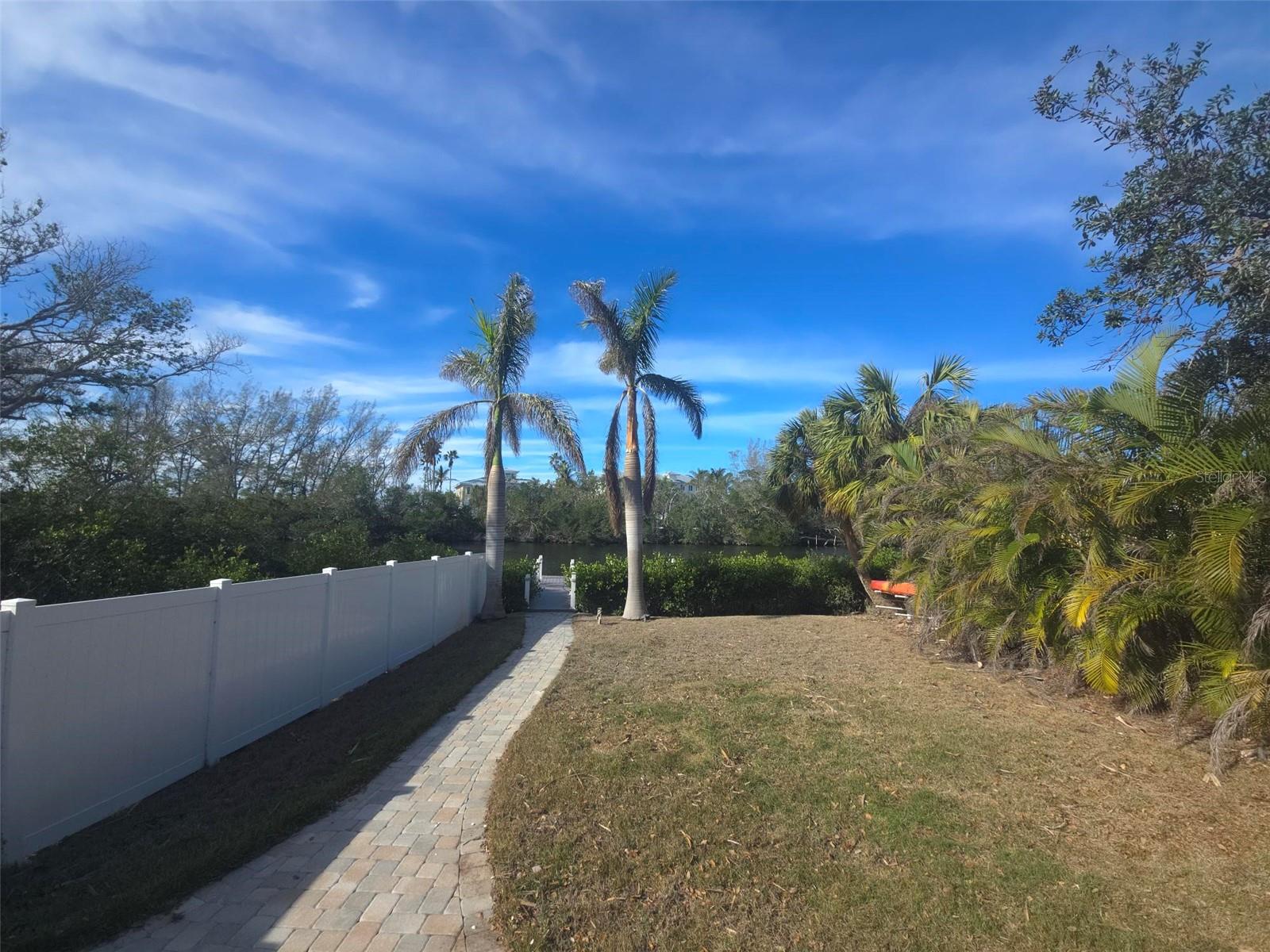 8446 MIDNIGHT PASS RD, SARASOTA, FL, 34242