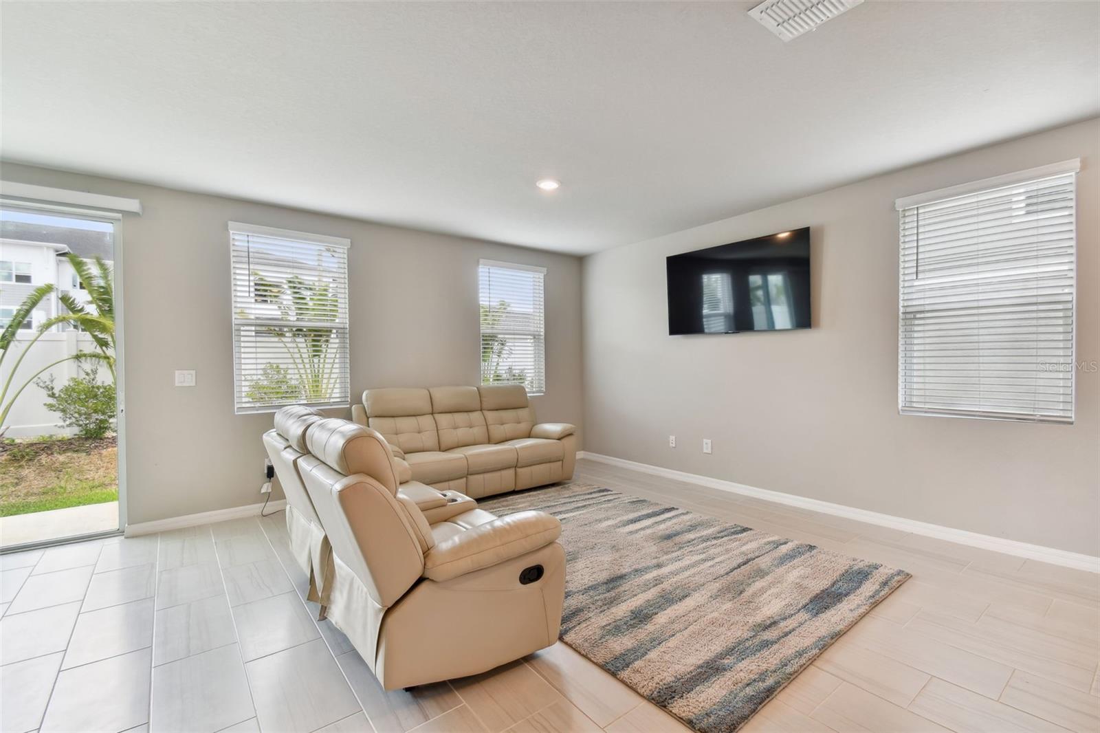 32431 LIMITLESS PL, WESLEY CHAPEL, FL, 33545