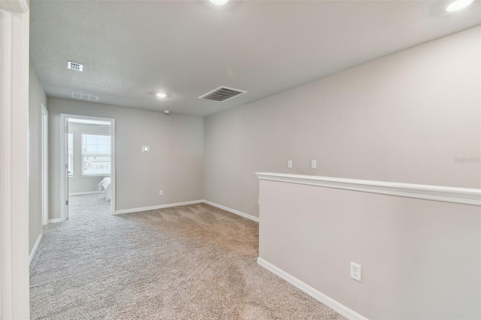 32431 LIMITLESS PL, WESLEY CHAPEL, FL, 33545