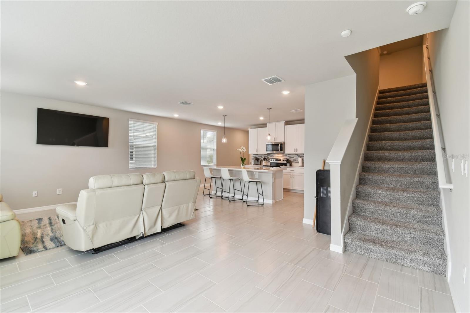 32431 LIMITLESS PL, WESLEY CHAPEL, FL, 33545