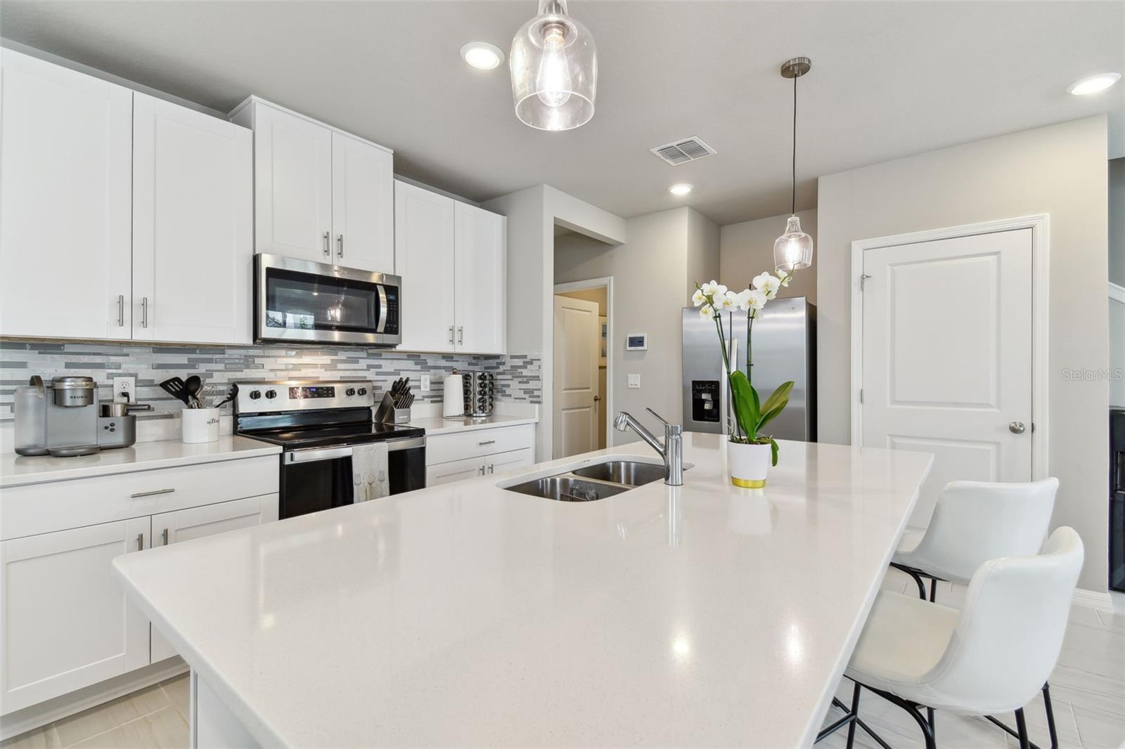 32431 LIMITLESS PL, WESLEY CHAPEL, FL, 33545