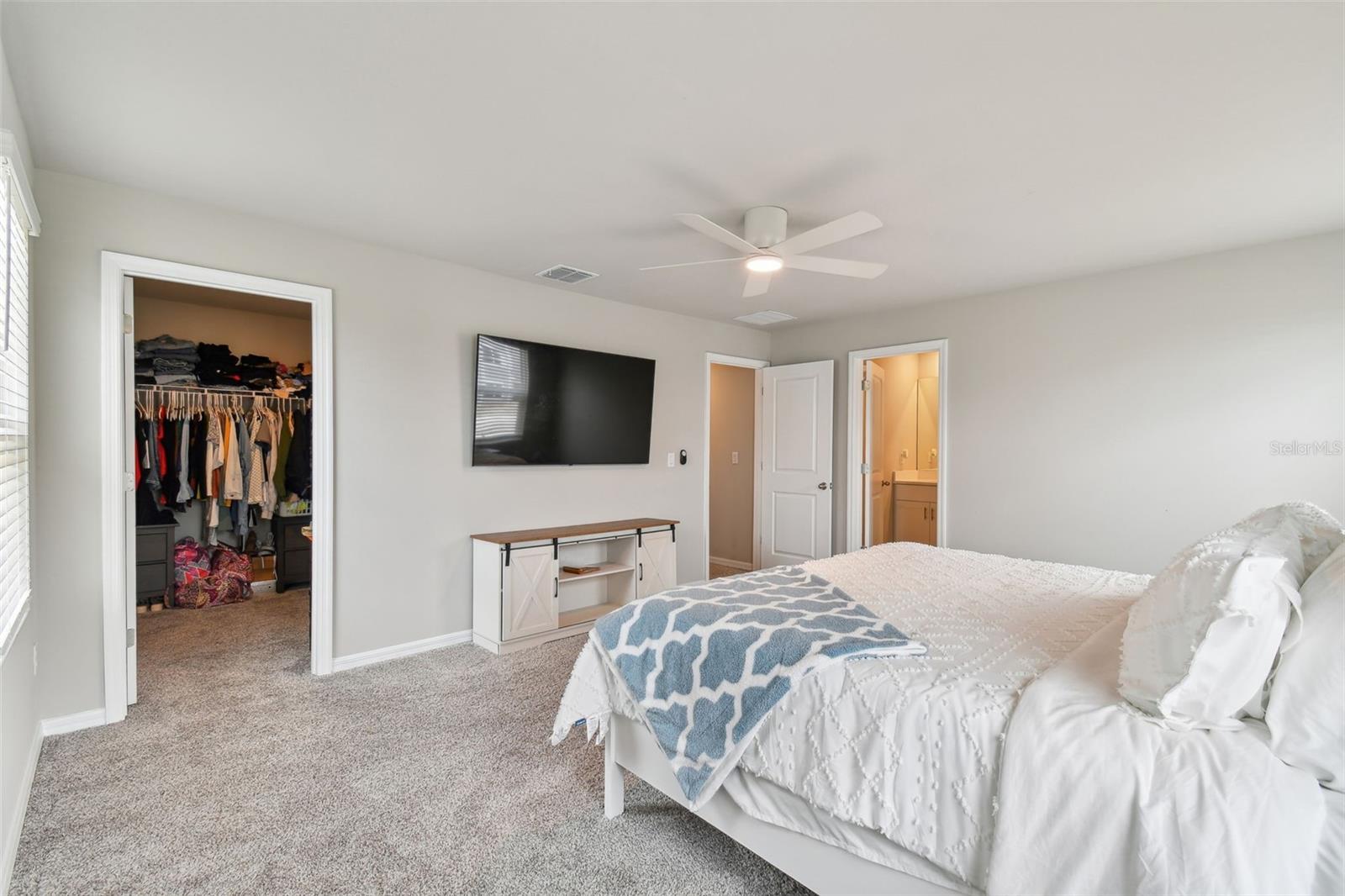 32431 LIMITLESS PL, WESLEY CHAPEL, FL, 33545