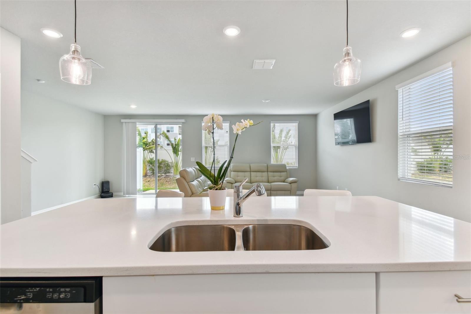 32431 LIMITLESS PL, WESLEY CHAPEL, FL, 33545