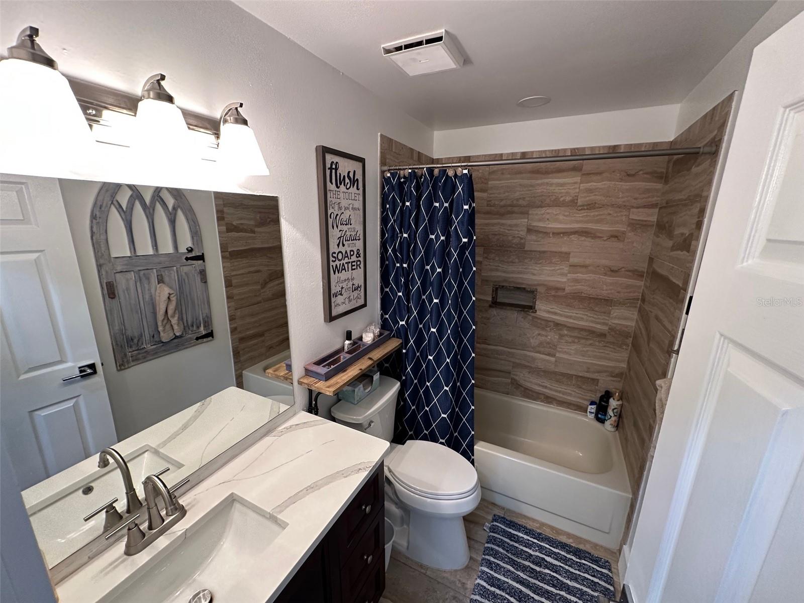 1005 LAKE AVOCA PL, TARPON SPRINGS, FL, 34689
