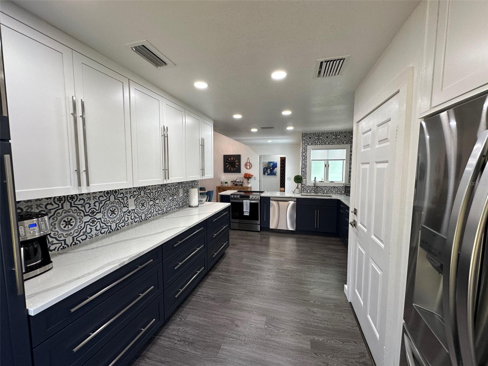 1005 LAKE AVOCA PL, TARPON SPRINGS, FL, 34689