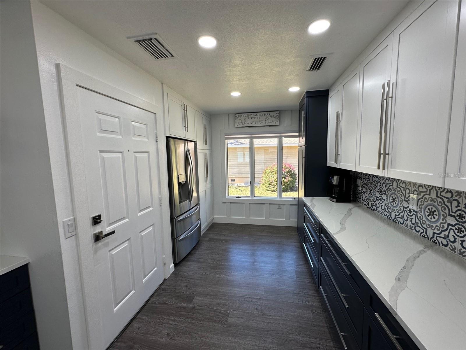 1005 LAKE AVOCA PL, TARPON SPRINGS, FL, 34689