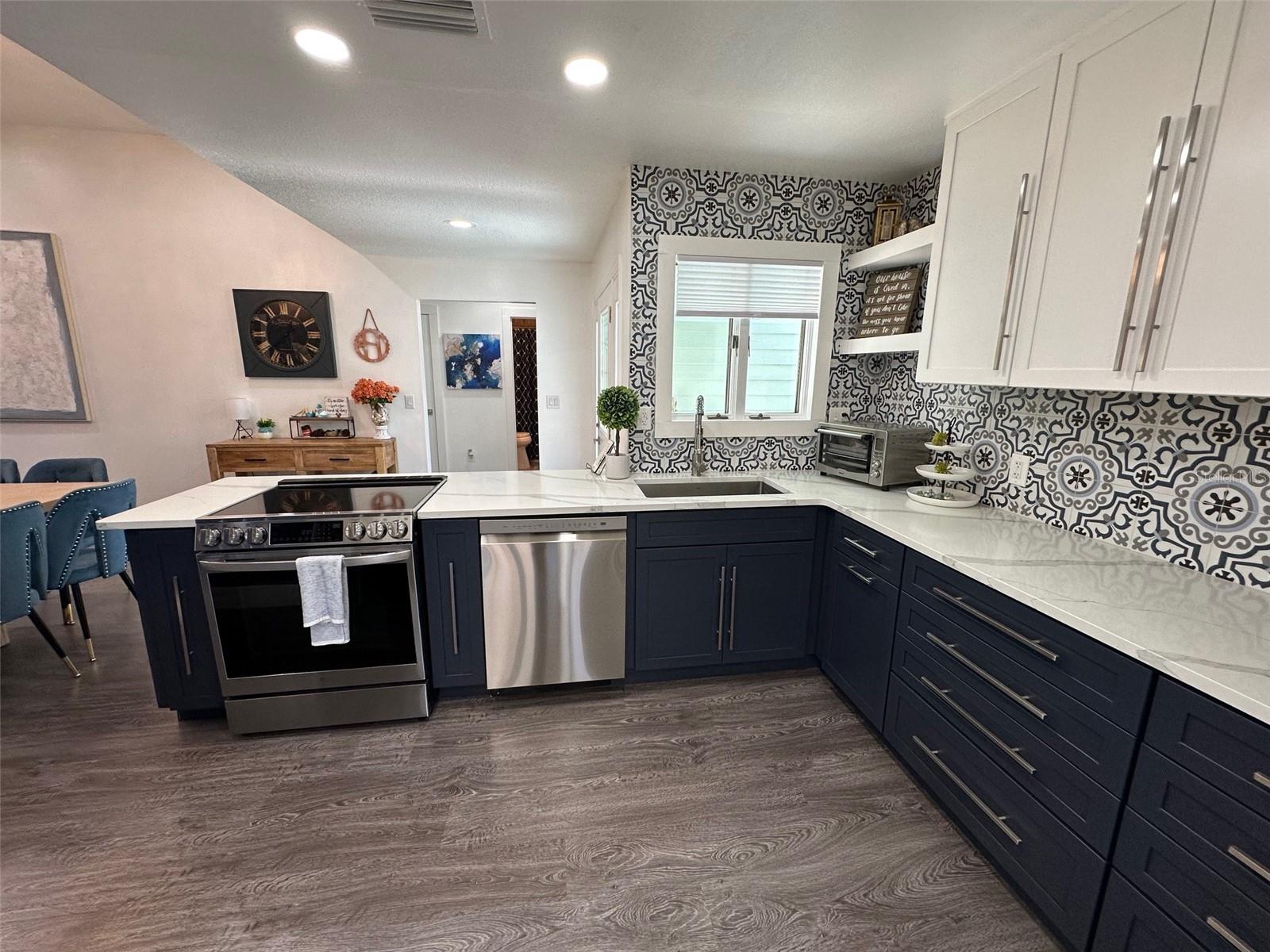 1005 LAKE AVOCA PL, TARPON SPRINGS, FL, 34689