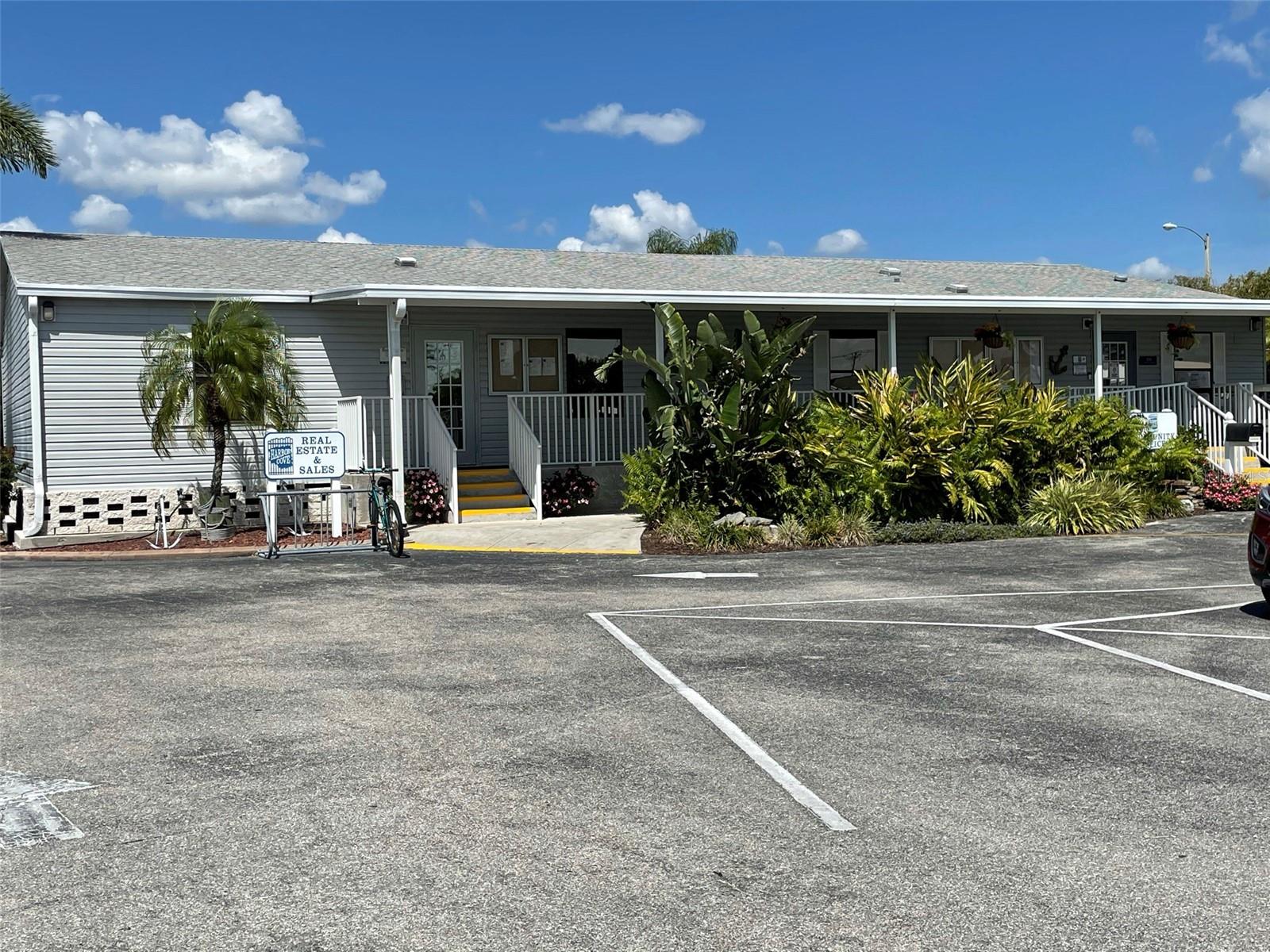 221 TRAILORAMA DR, NORTH PORT, FL, 34287
