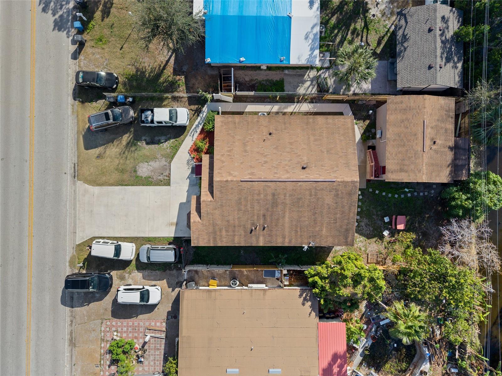 4704 TOWN N COUNTRY BLVD, TAMPA, FL, 33615
