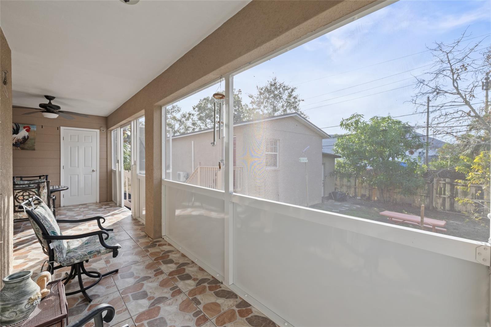 4704 TOWN N COUNTRY BLVD, TAMPA, FL, 33615