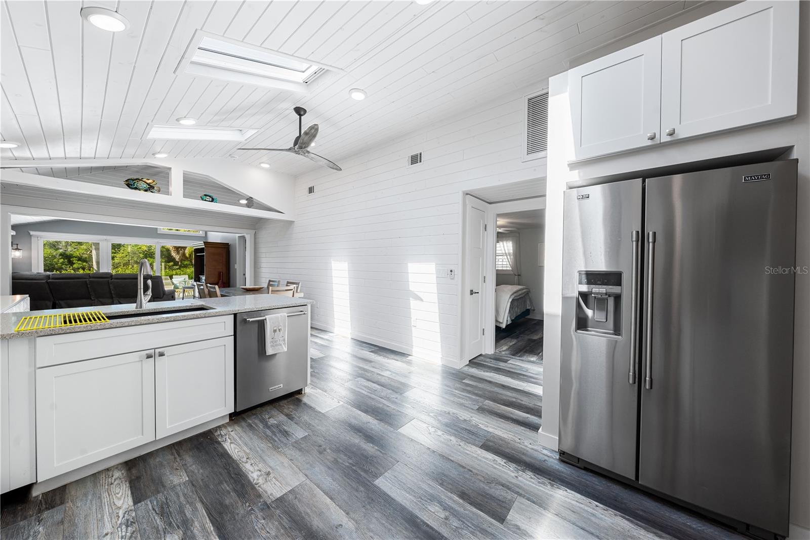 8446 MIDNIGHT PASS RD, SARASOTA, FL, 34242