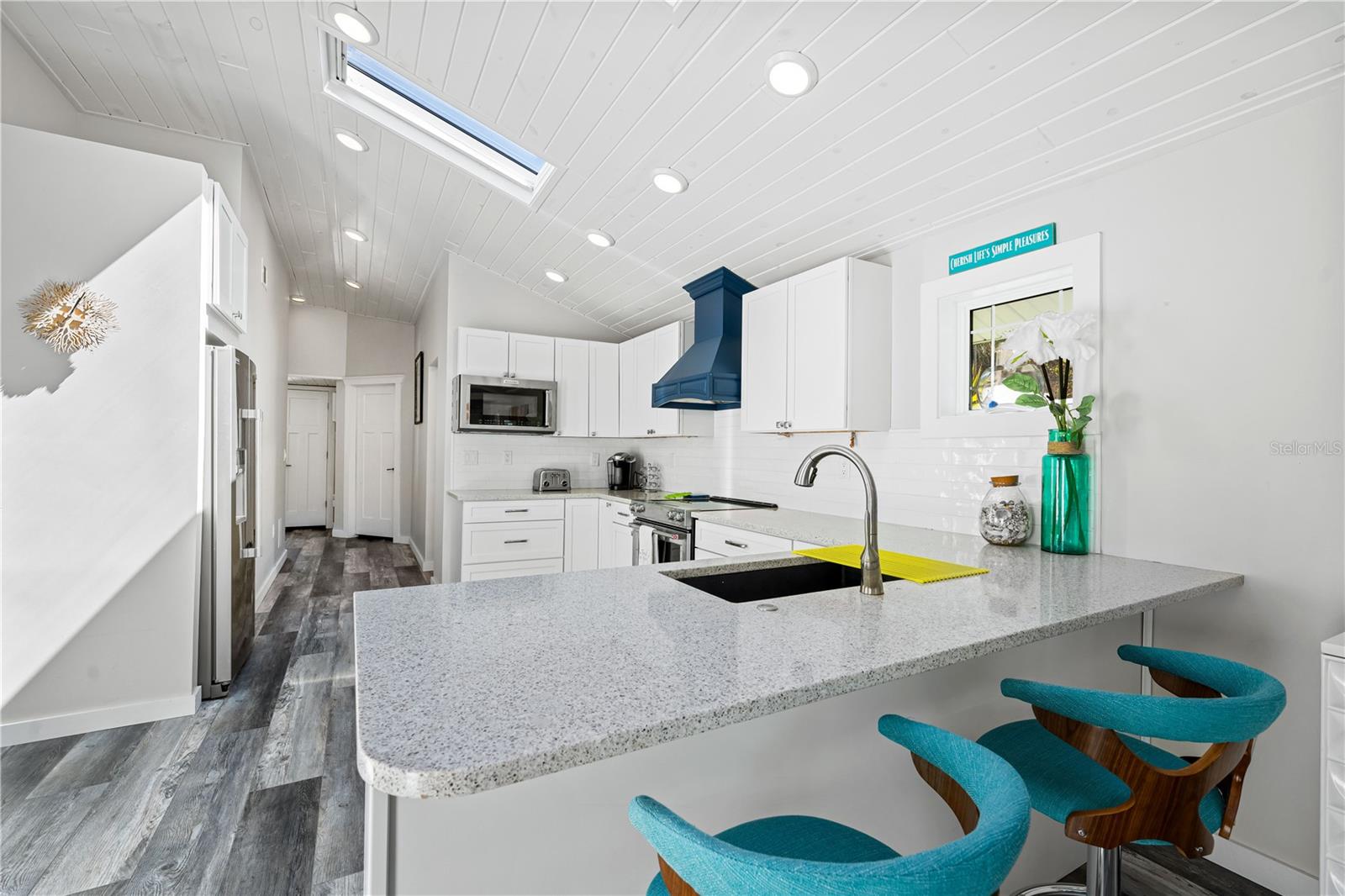 8446 MIDNIGHT PASS RD, SARASOTA, FL, 34242
