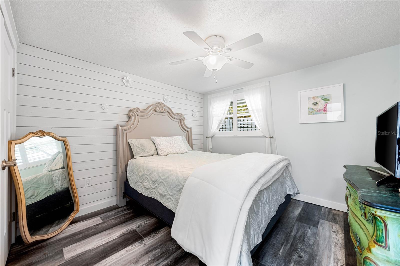8446 MIDNIGHT PASS RD, SARASOTA, FL, 34242