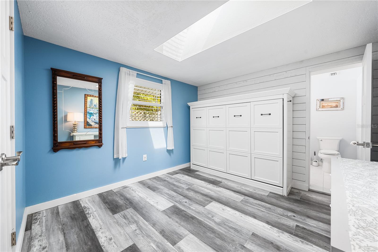 8446 MIDNIGHT PASS RD, SARASOTA, FL, 34242