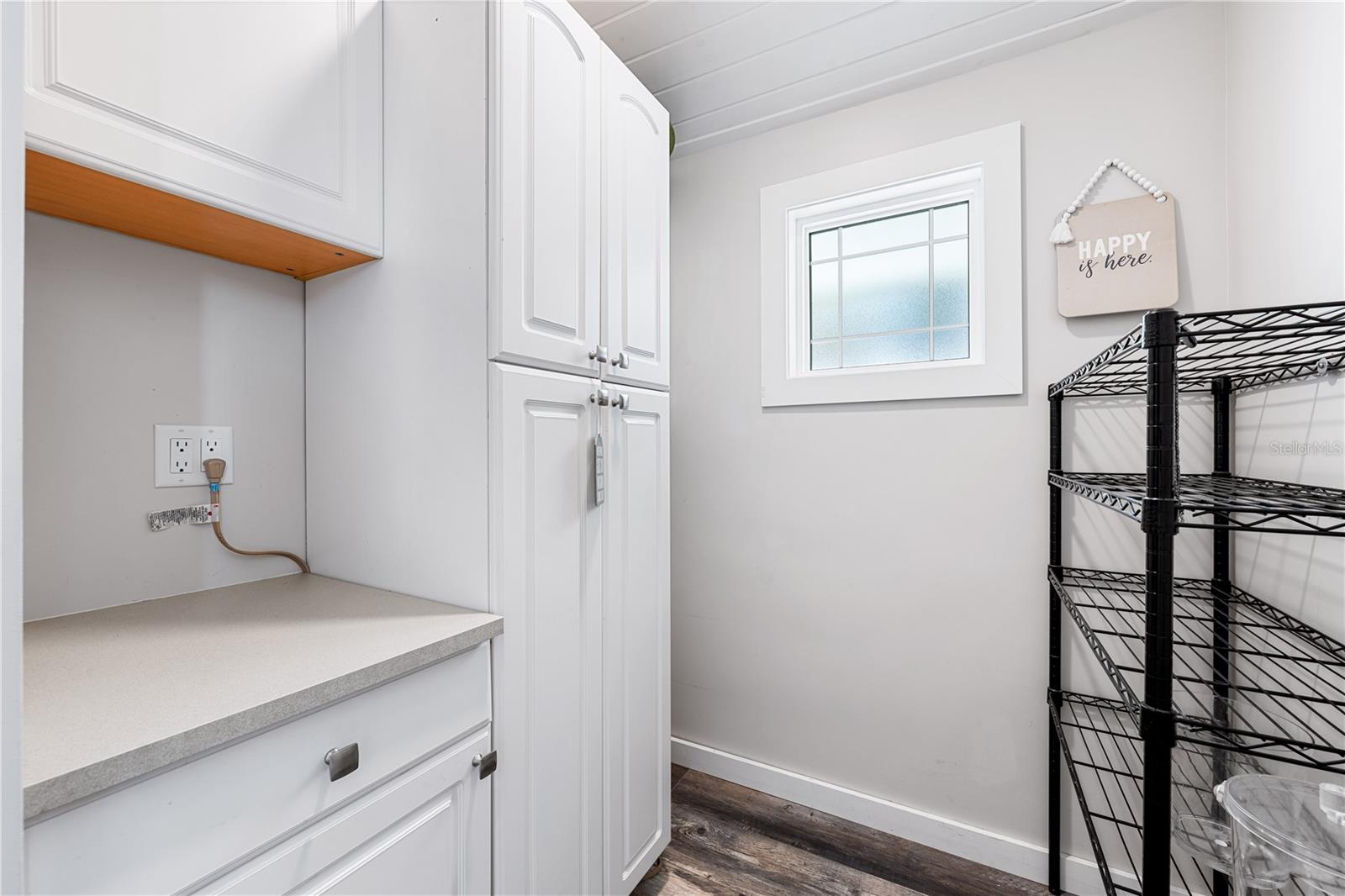 8446 MIDNIGHT PASS RD, SARASOTA, FL, 34242