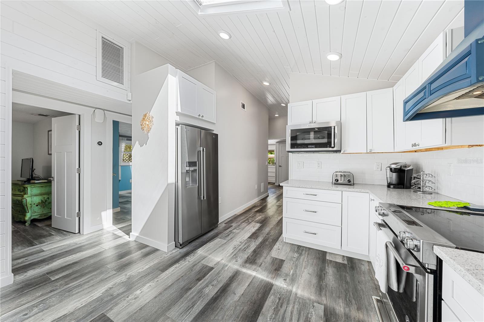 8446 MIDNIGHT PASS RD, SARASOTA, FL, 34242
