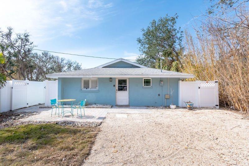 8446 MIDNIGHT PASS RD, SARASOTA, FL, 34242