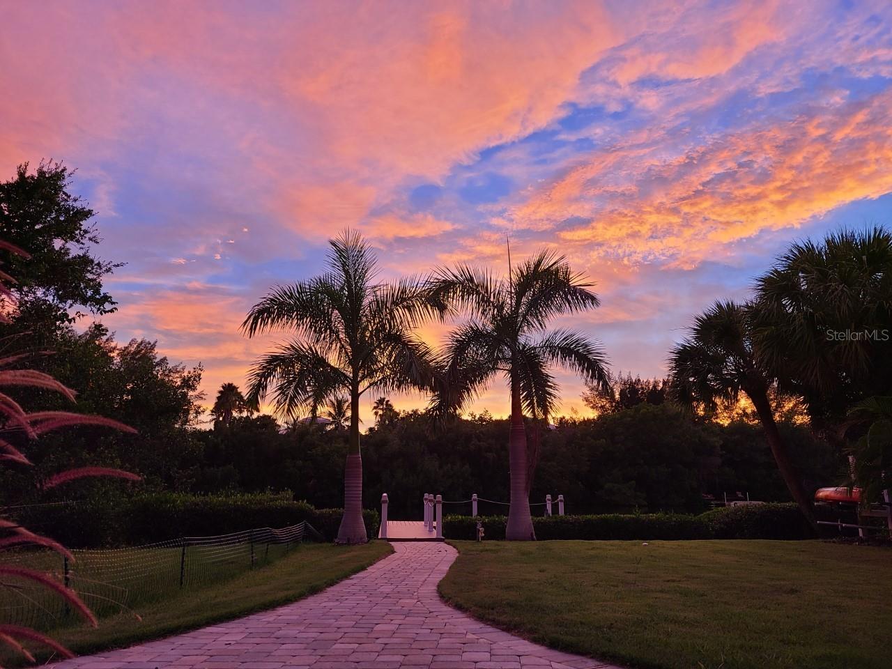 8446 MIDNIGHT PASS RD, SARASOTA, FL, 34242