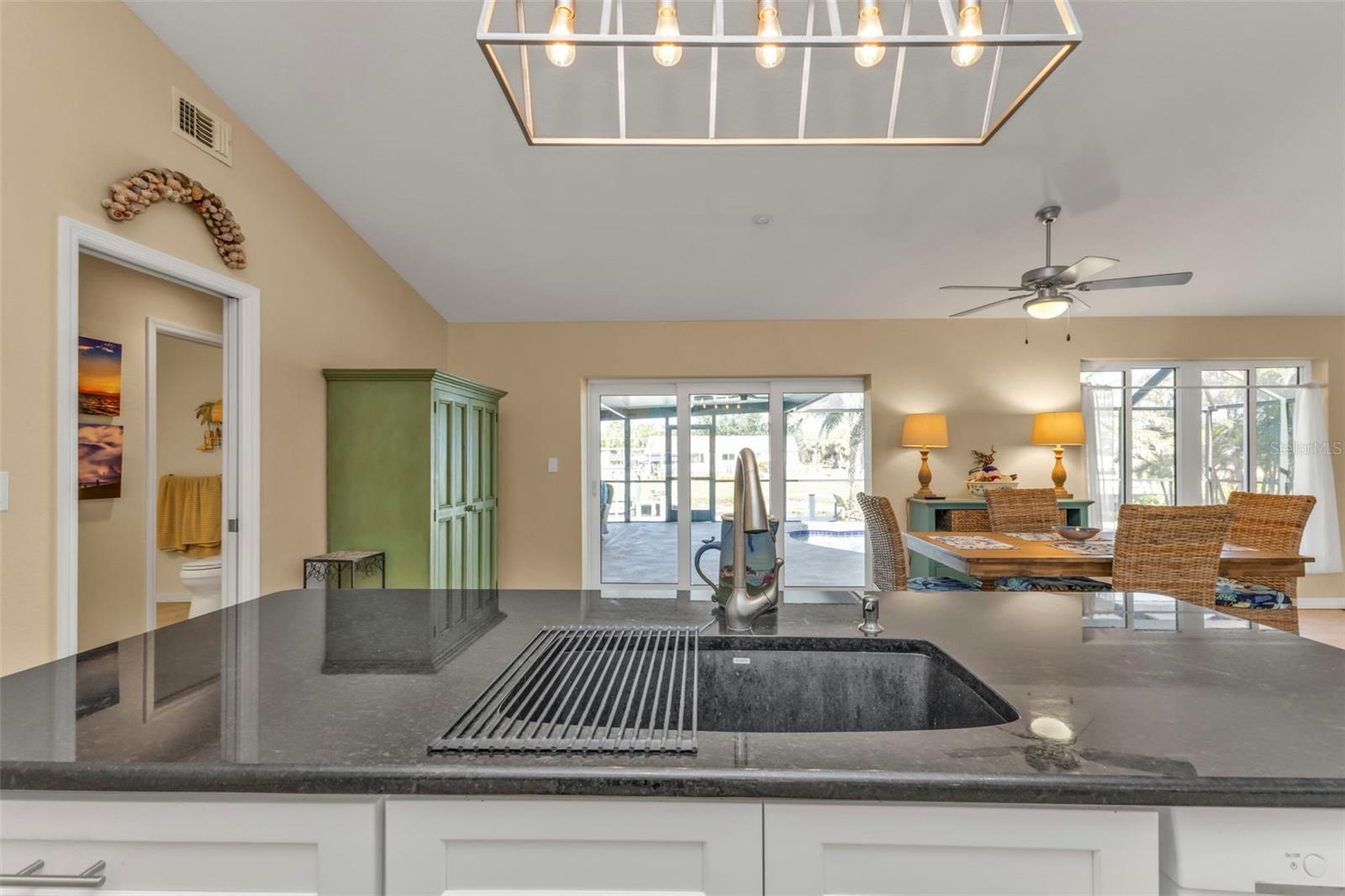 18646 KERRVILLE CIR, PORT CHARLOTTE, FL, 33948