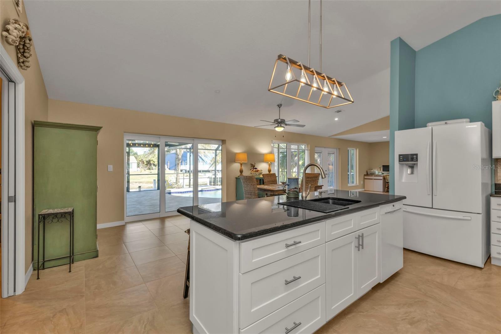 18646 KERRVILLE CIR, PORT CHARLOTTE, FL, 33948