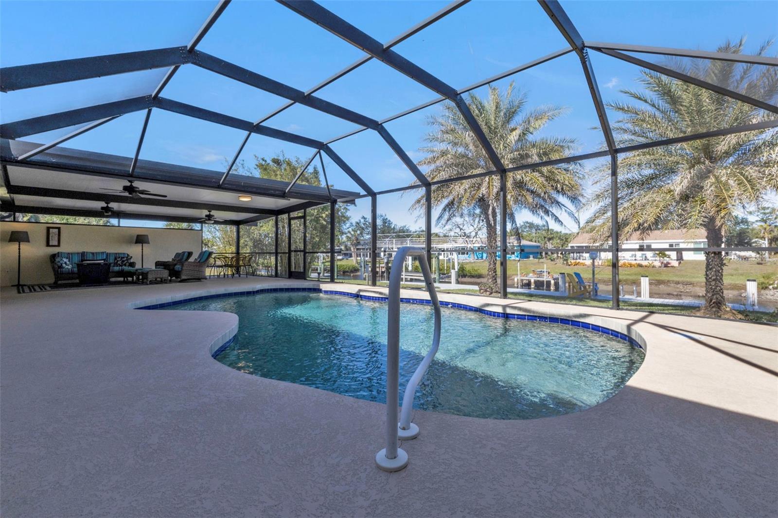 18646 KERRVILLE CIR, PORT CHARLOTTE, FL, 33948