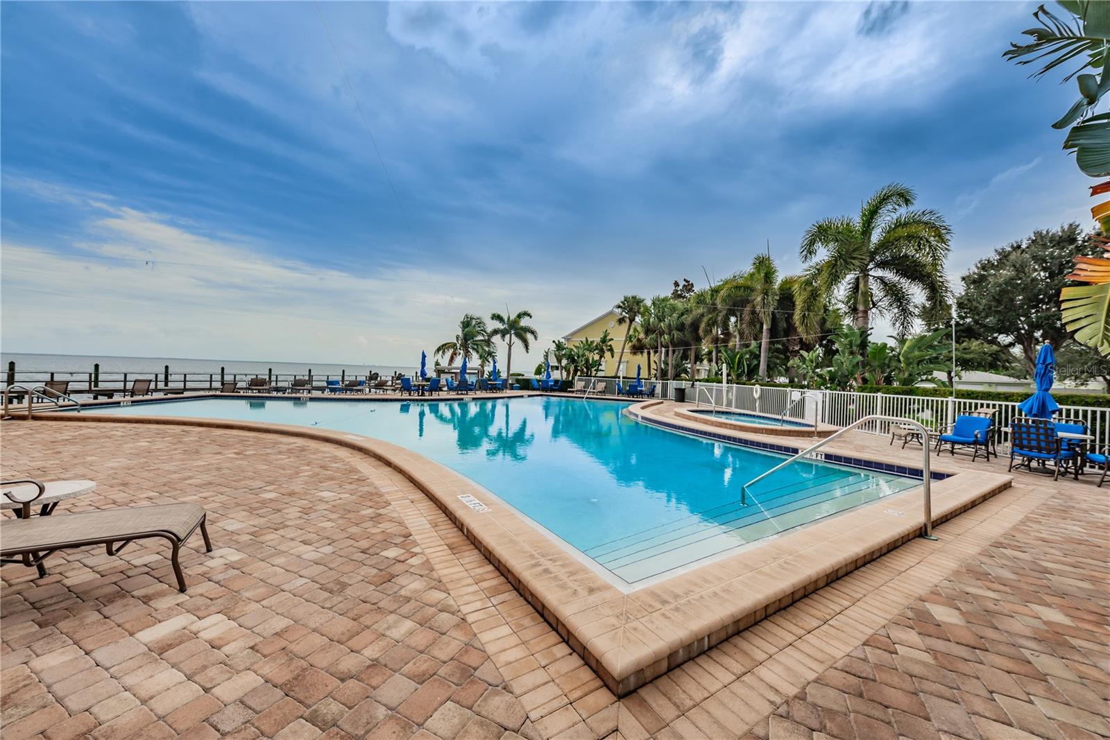 5004 STARFISH DR SE #F, ST PETERSBURG, FL, 33705