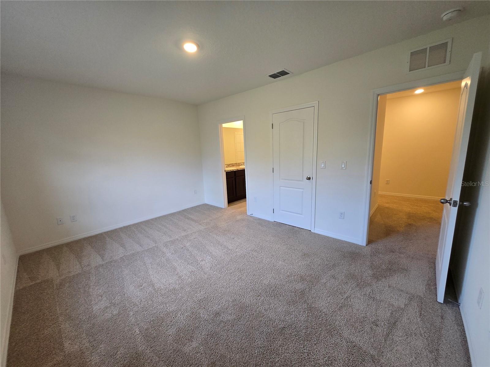 1261 YELLOW FINCH DR, DAVENPORT, FL, 33837