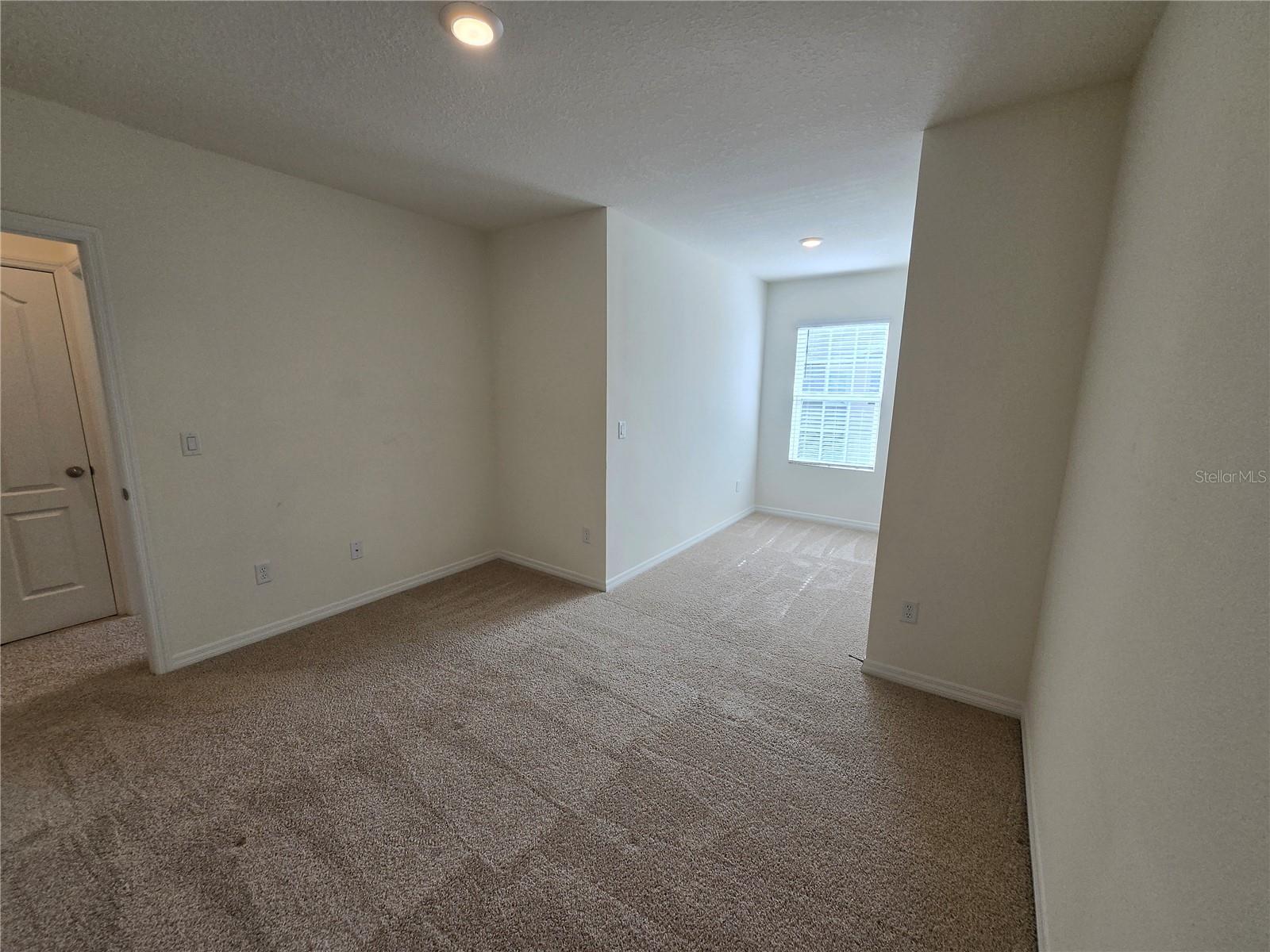 1261 YELLOW FINCH DR, DAVENPORT, FL, 33837