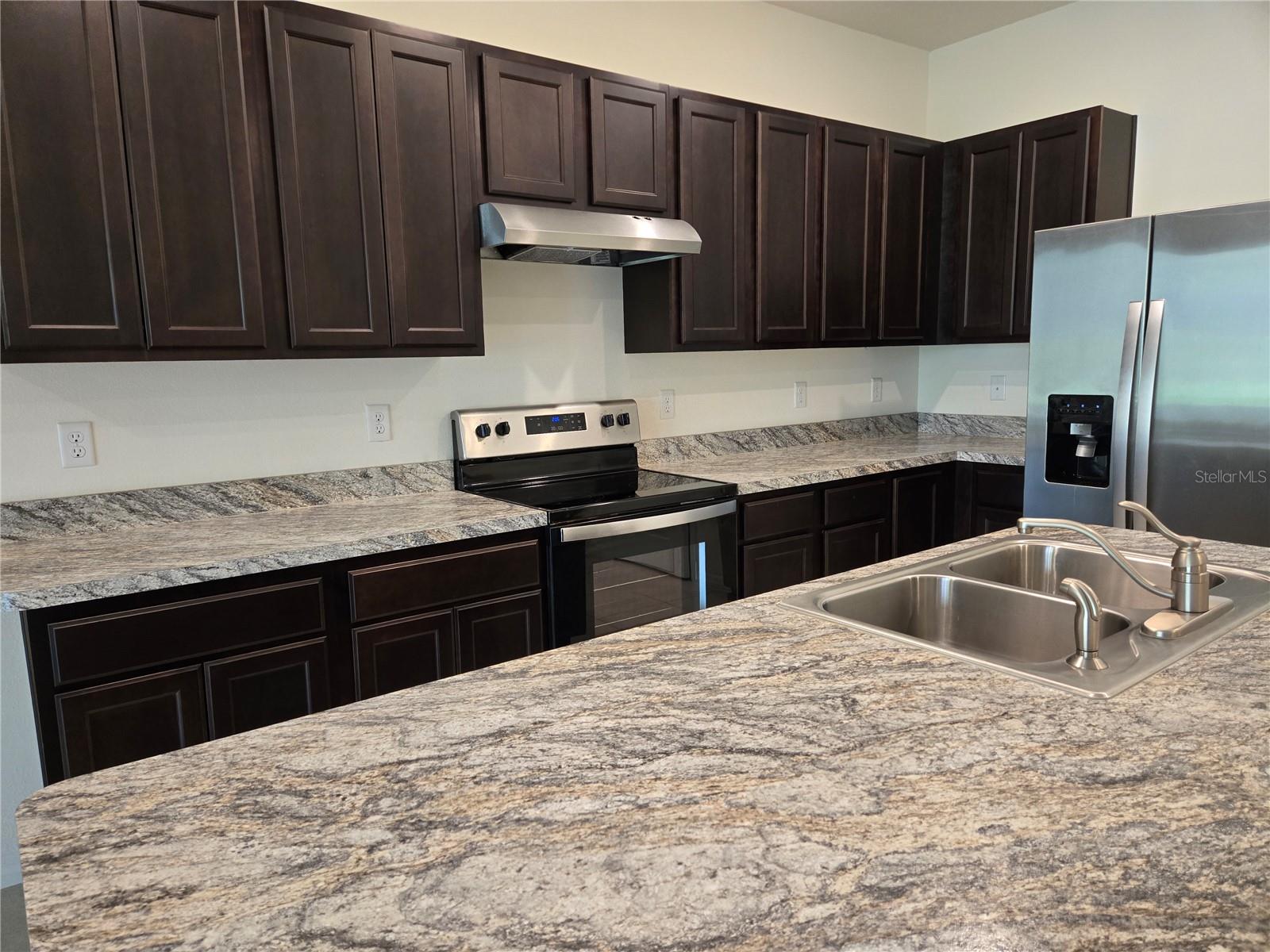 1261 YELLOW FINCH DR, DAVENPORT, FL, 33837