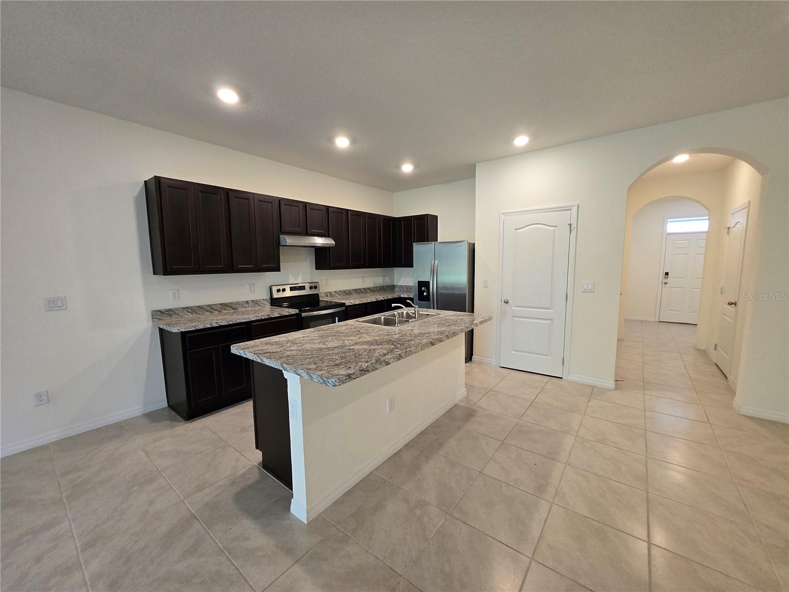 1261 YELLOW FINCH DR, DAVENPORT, FL, 33837