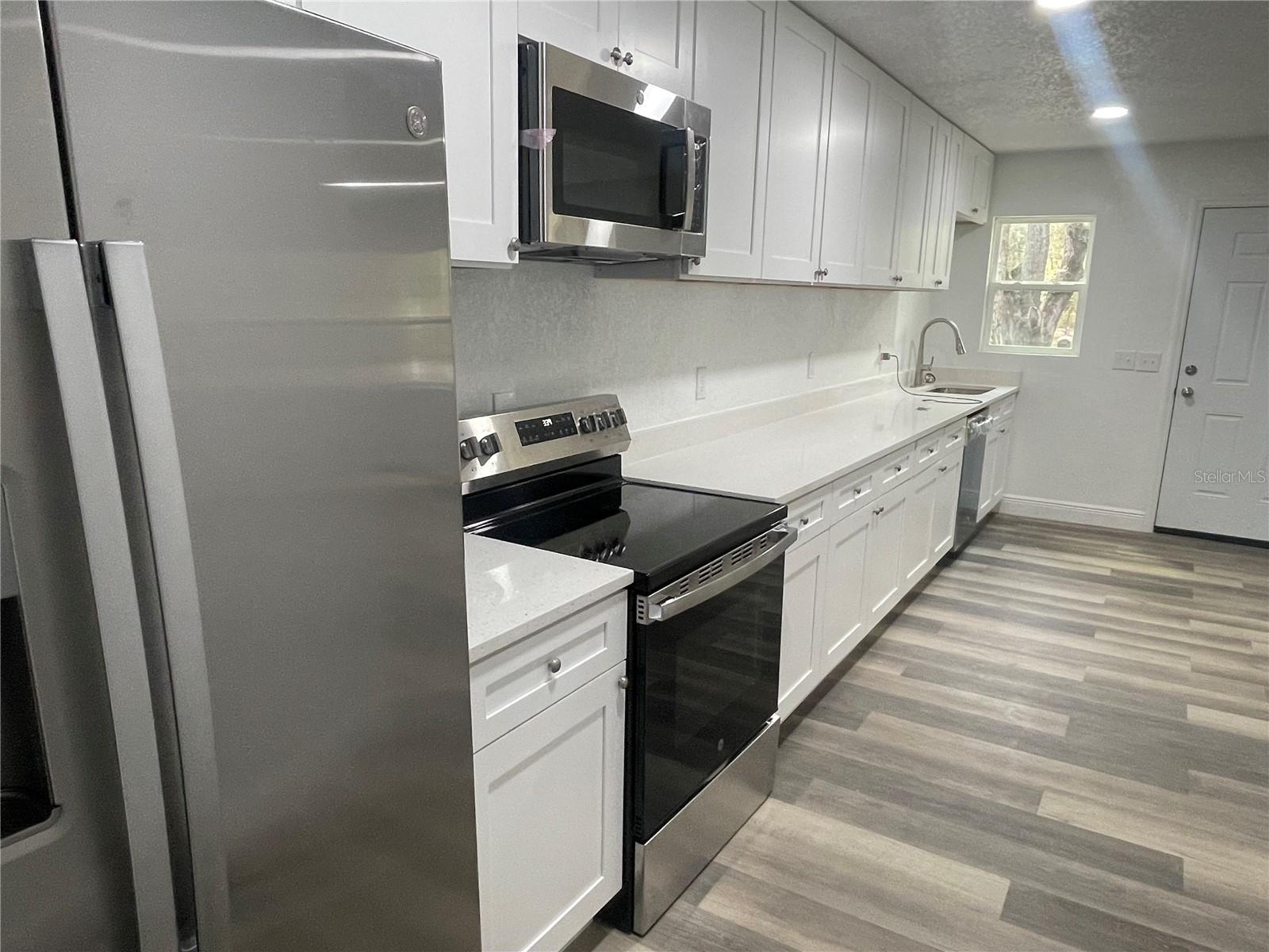 383 S ROOKS AVE, INVERNESS, FL, 34453