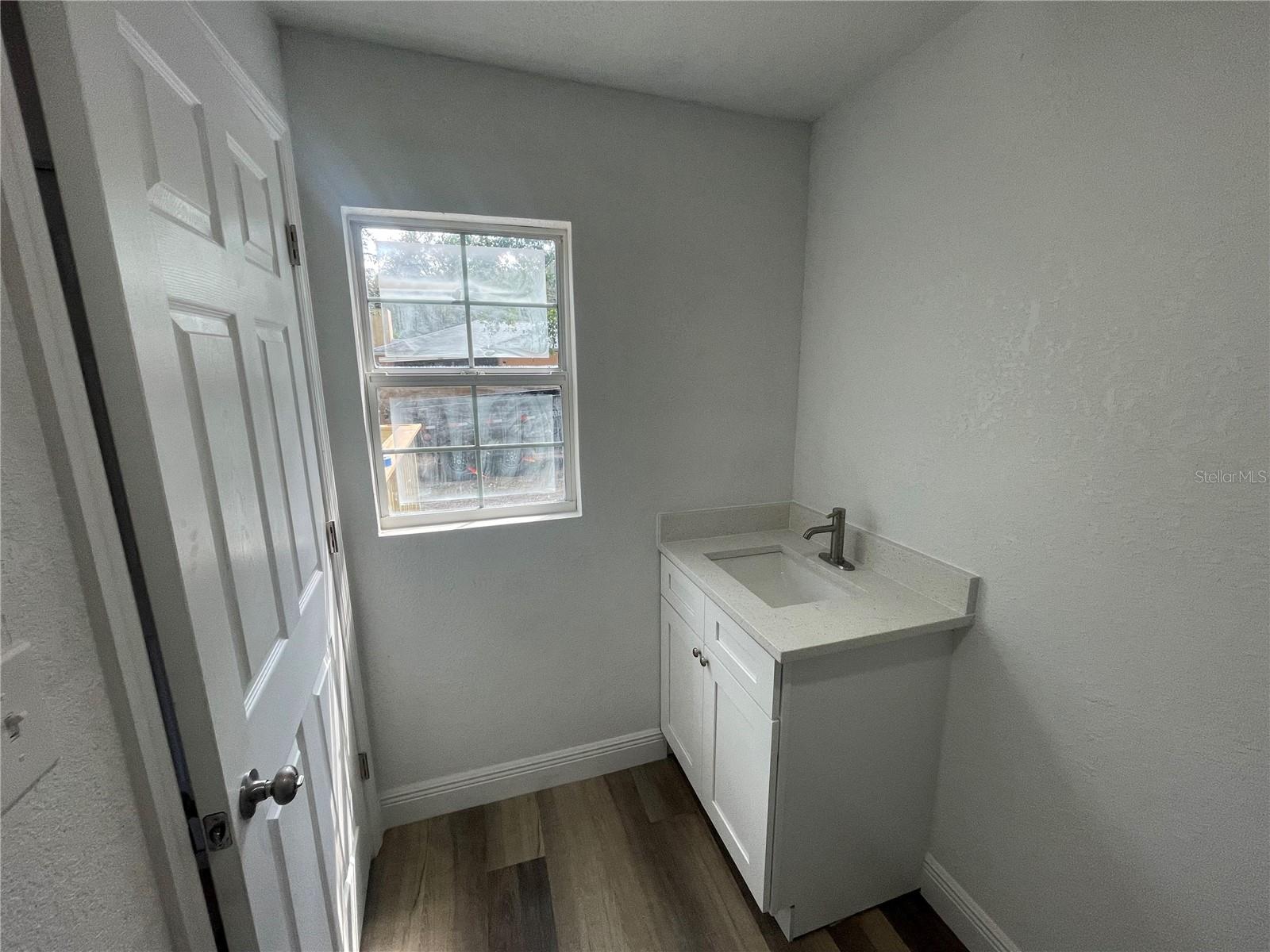 383 S ROOKS AVE, INVERNESS, FL, 34453