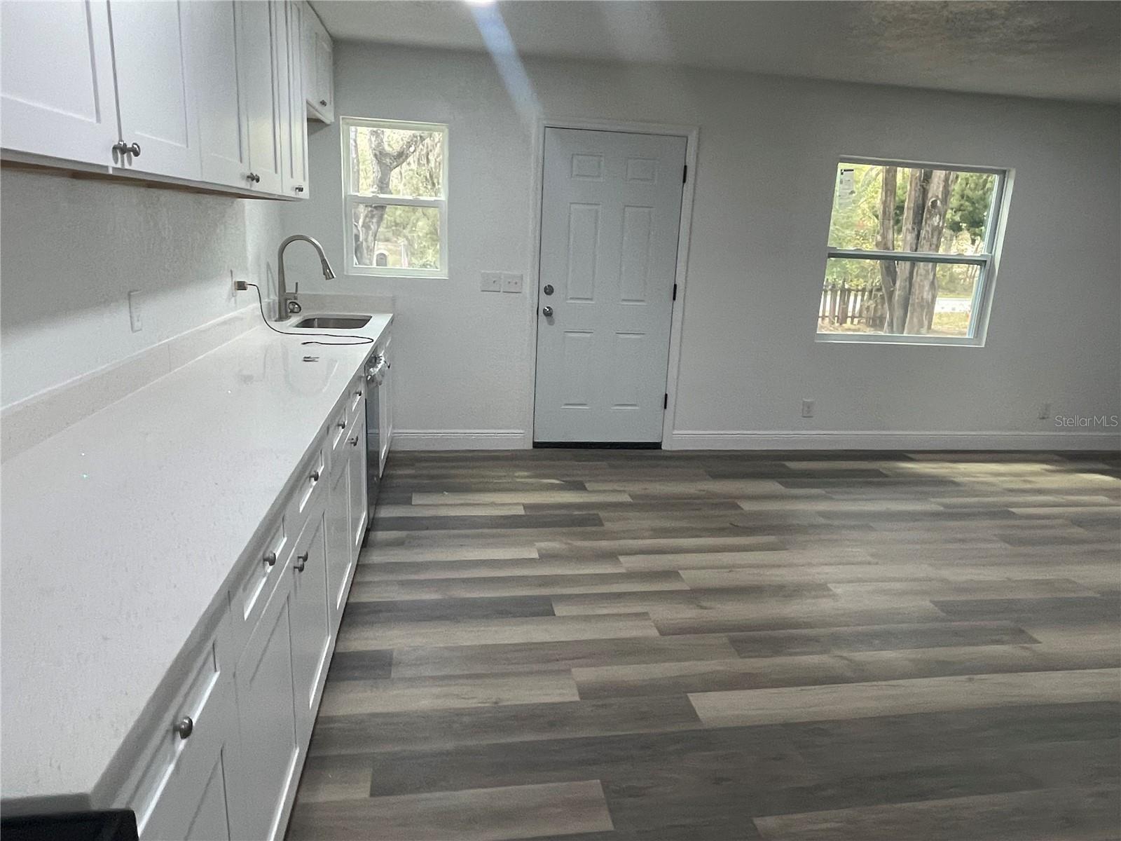 383 S ROOKS AVE, INVERNESS, FL, 34453