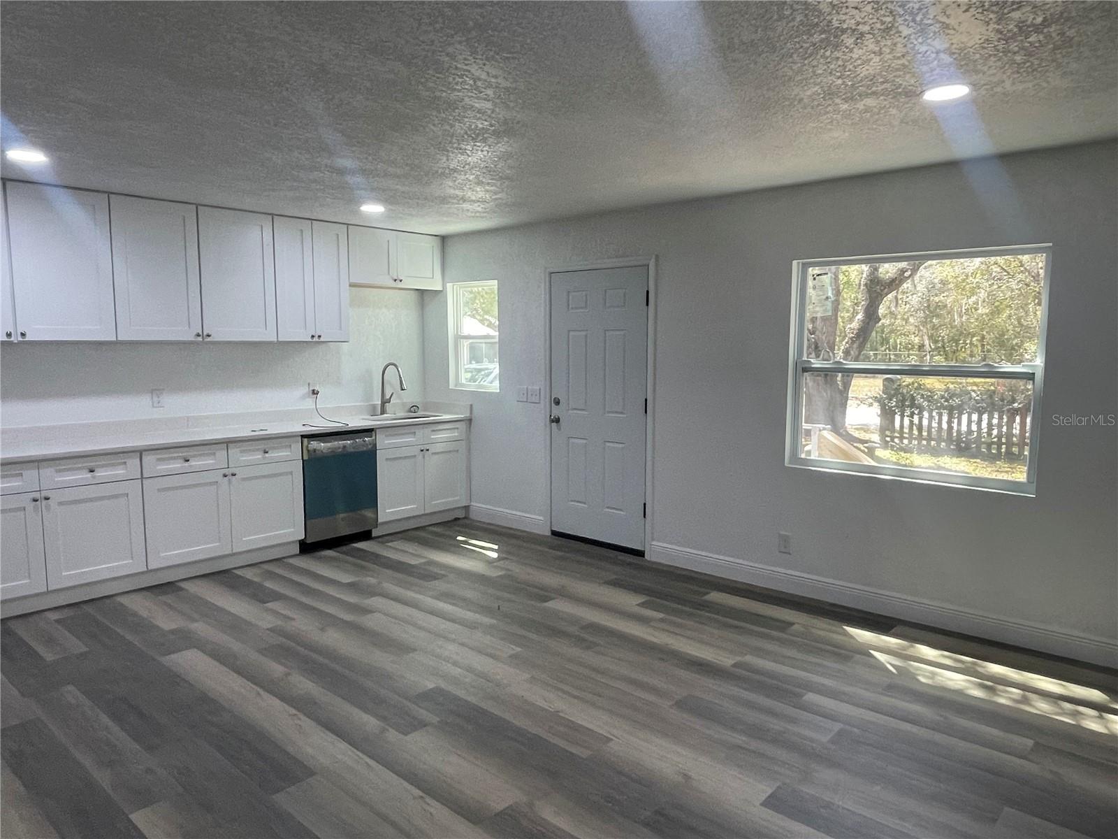 383 S ROOKS AVE, INVERNESS, FL, 34453