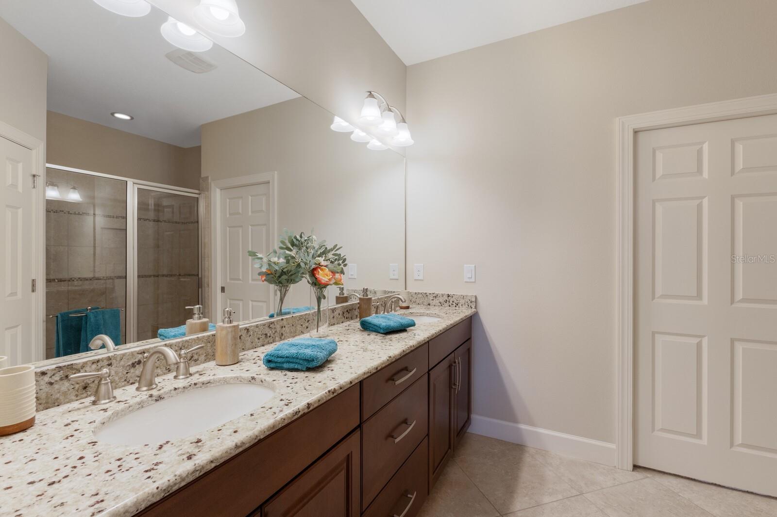 8224 VARENNA DR, SARASOTA, FL, 34231