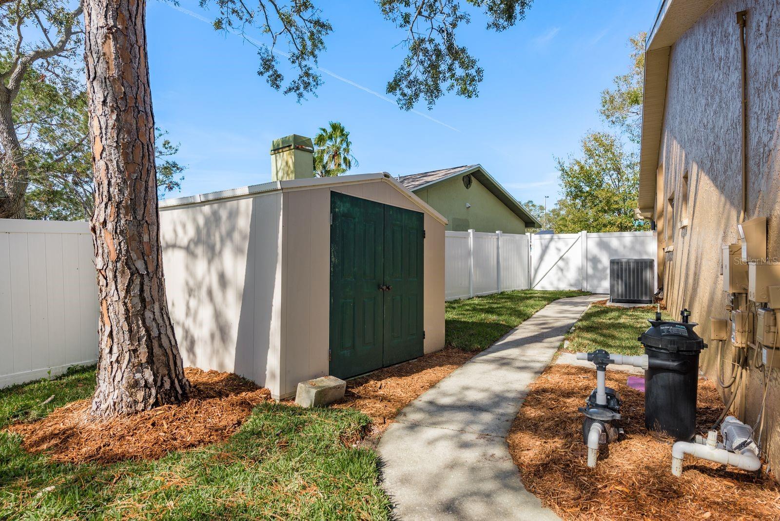 203 WHISPER LAKE RD, PALM HARBOR, FL, 34683
