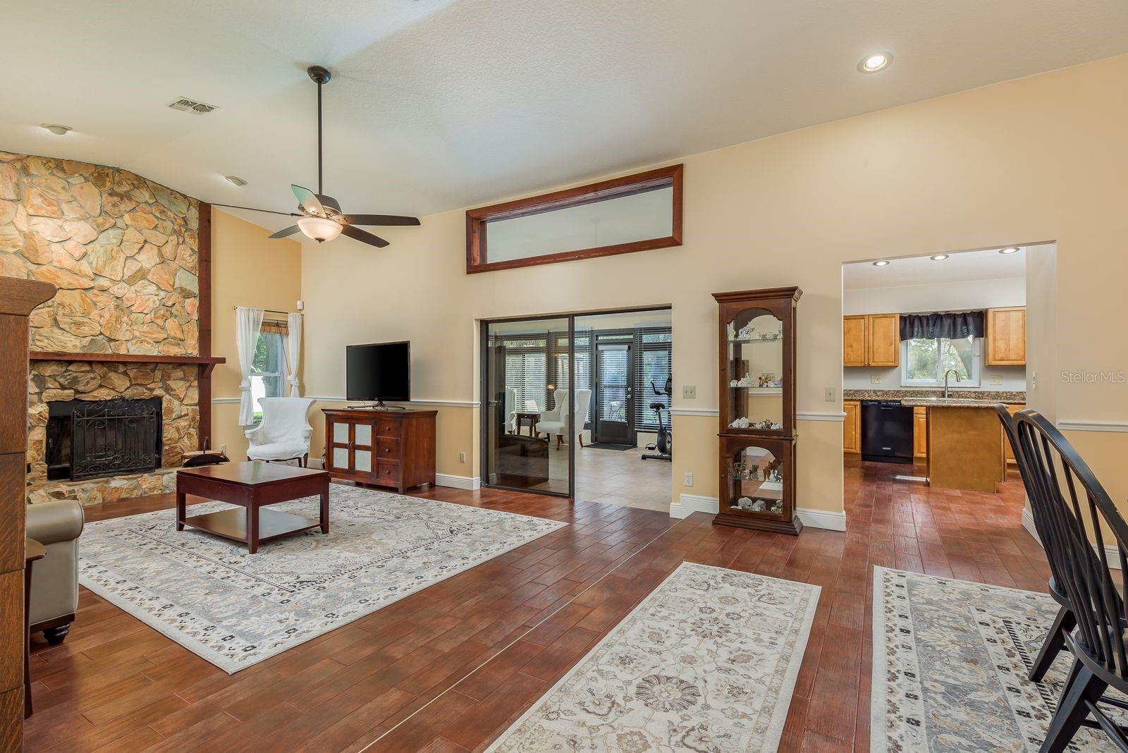 203 WHISPER LAKE RD, PALM HARBOR, FL, 34683