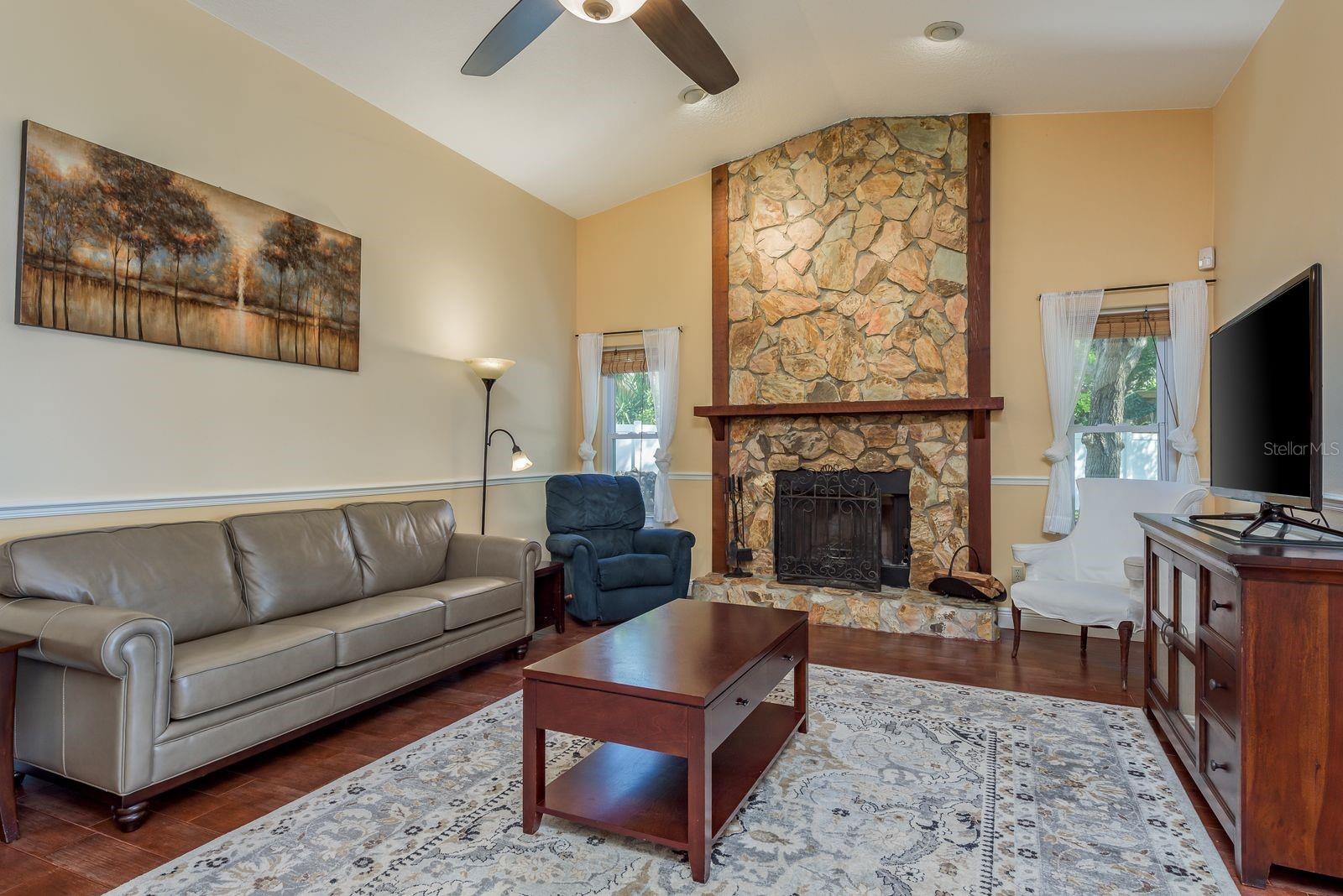 203 WHISPER LAKE RD, PALM HARBOR, FL, 34683