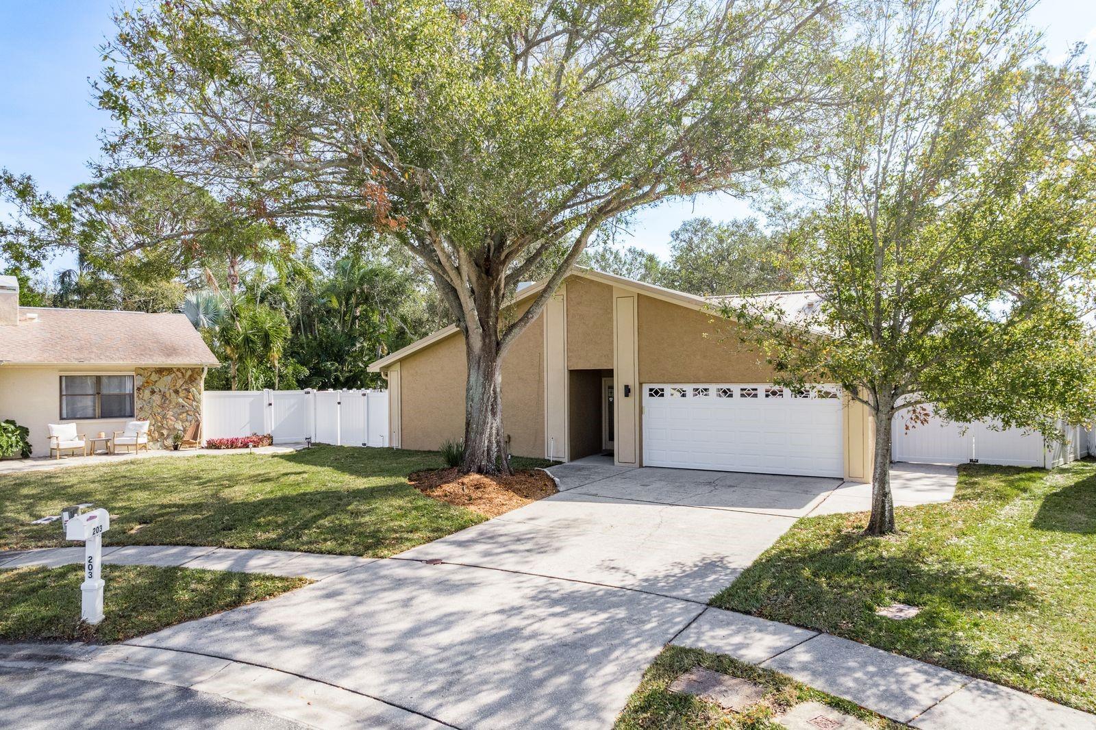 203 WHISPER LAKE RD, PALM HARBOR, FL, 34683