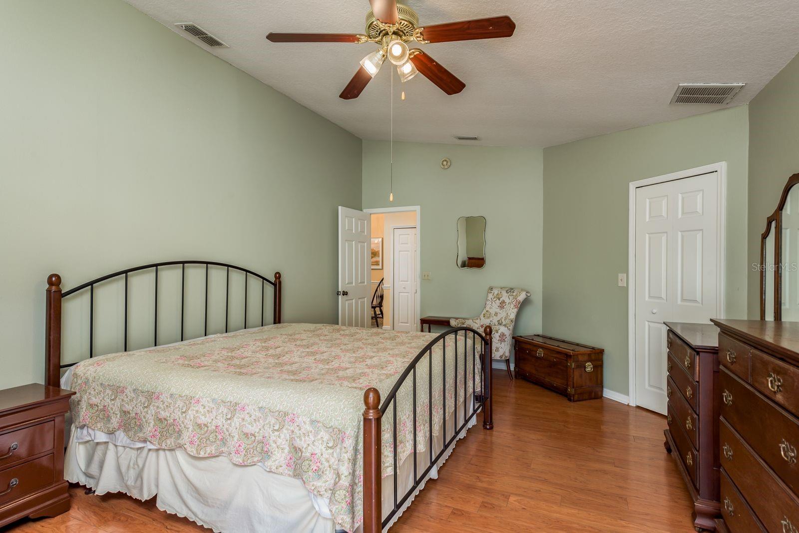 203 WHISPER LAKE RD, PALM HARBOR, FL, 34683