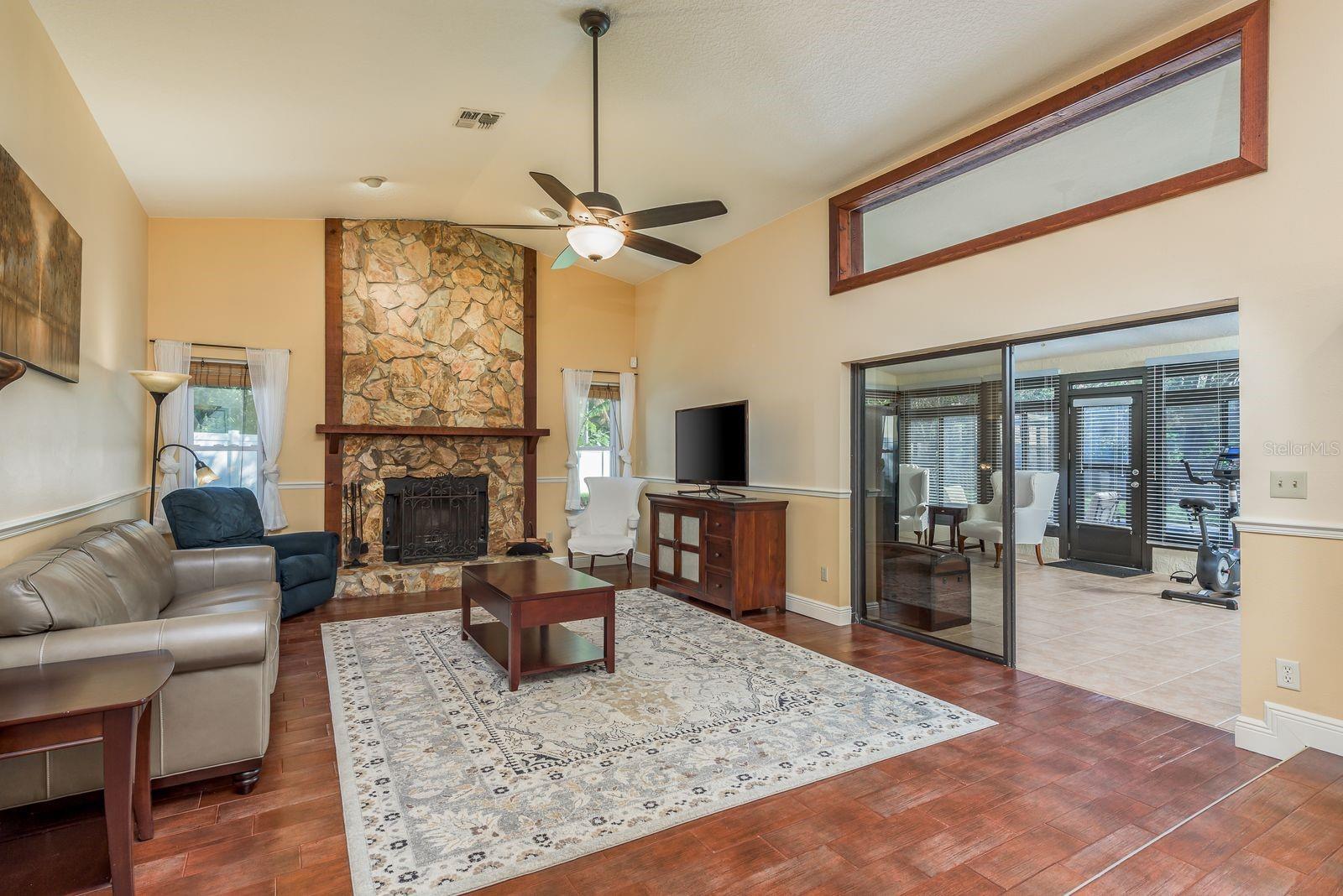 203 WHISPER LAKE RD, PALM HARBOR, FL, 34683