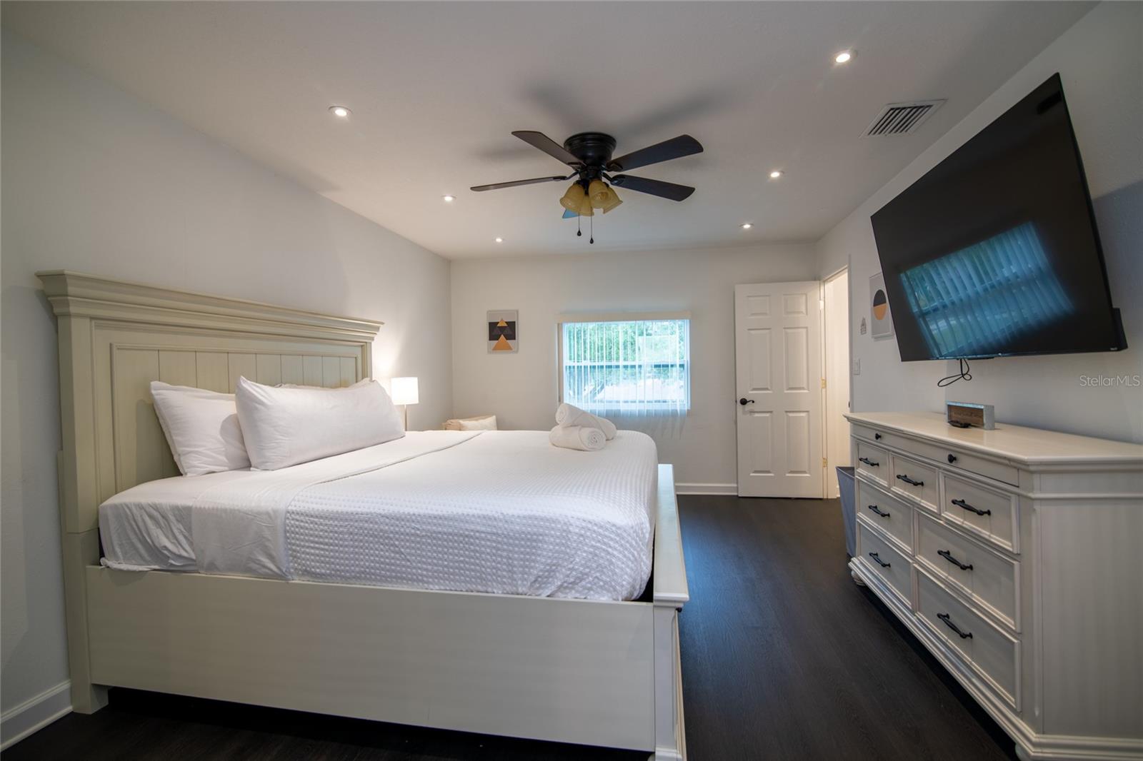 7024 BLOSSOM AVE, TAMPA, FL, 33614