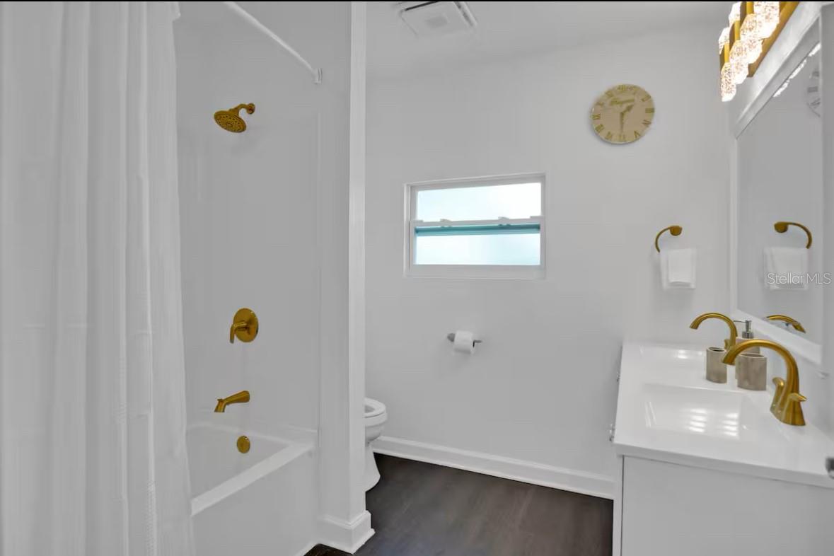 7024 BLOSSOM AVE, TAMPA, FL, 33614